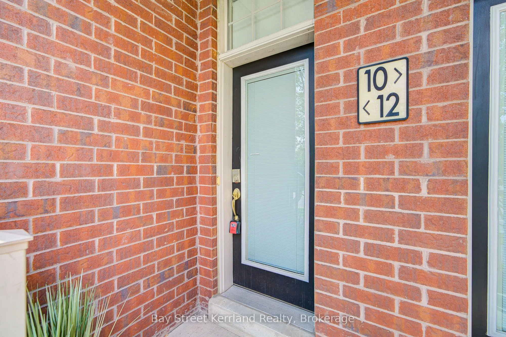 3355 Thomas Street, #12