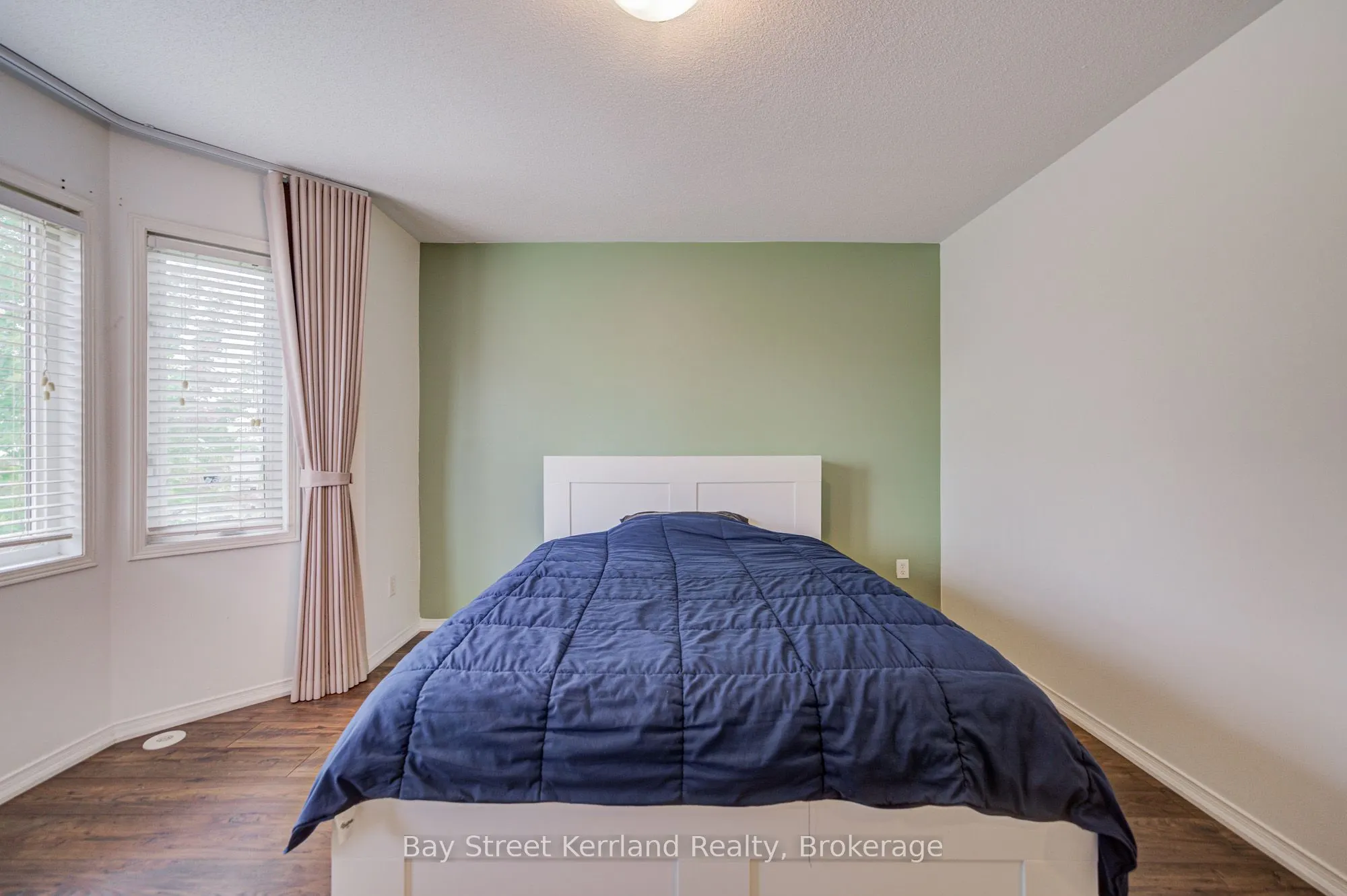 3355 Thomas Street, #12