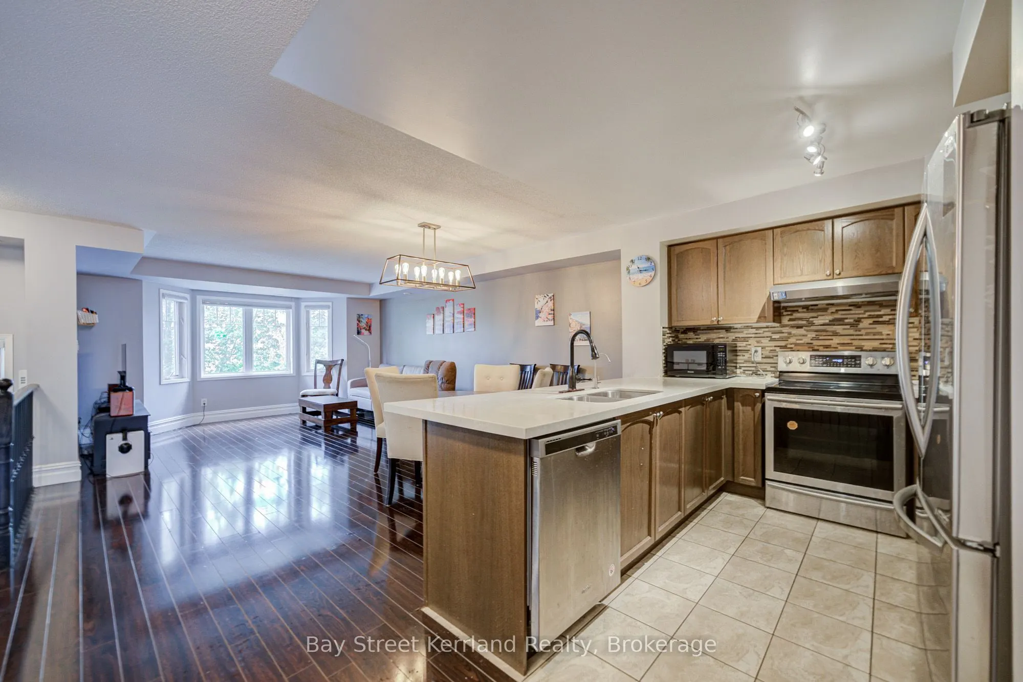 3355 Thomas Street, #12