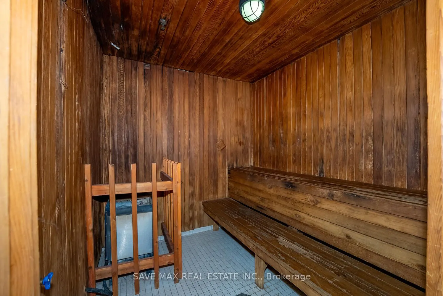 350 Rathburn Rd Road W, #904