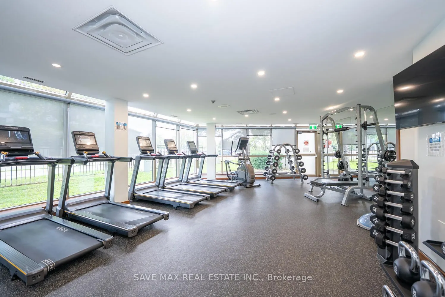 350 Rathburn Rd Road W, #904