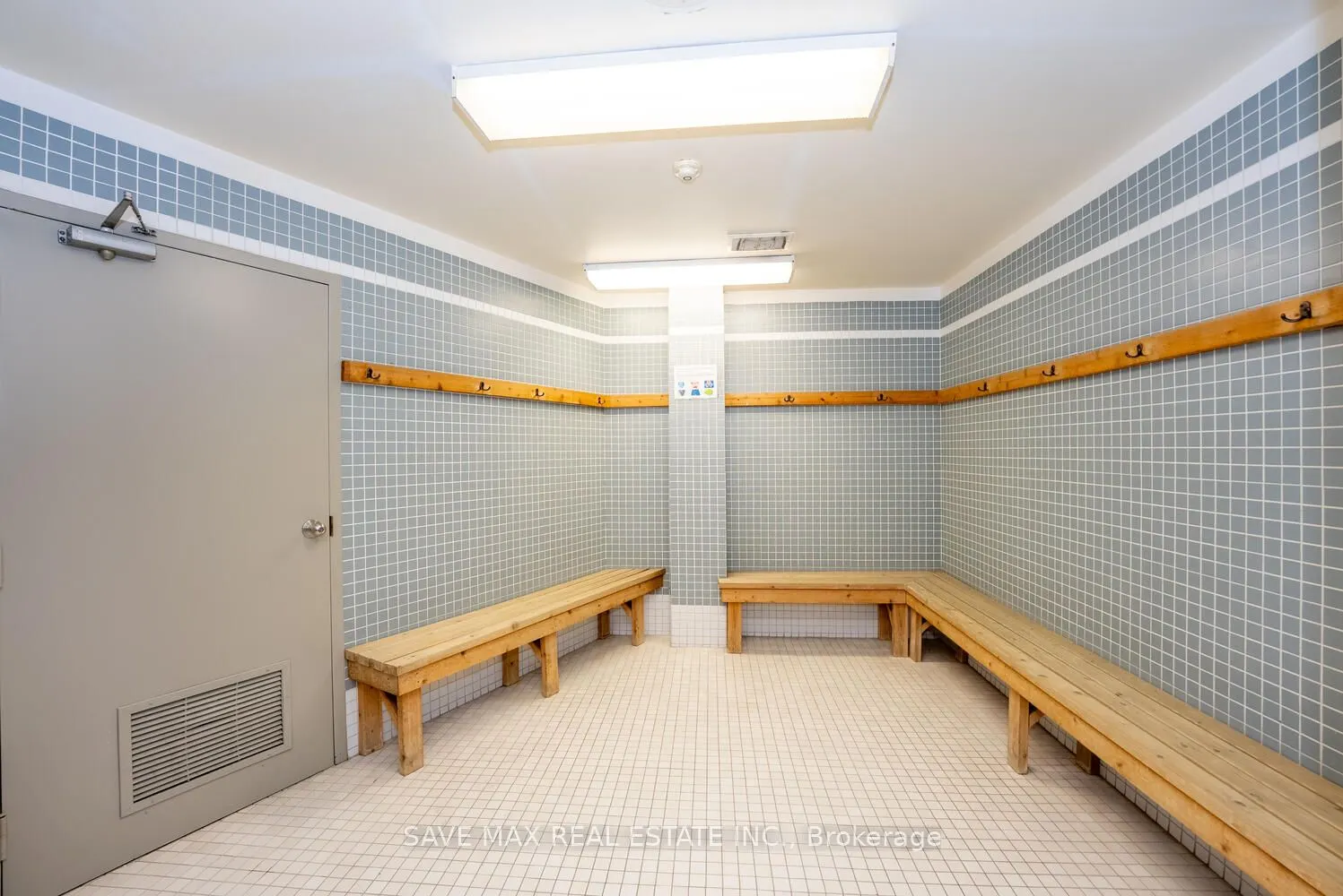 350 Rathburn Rd Road W, #904
