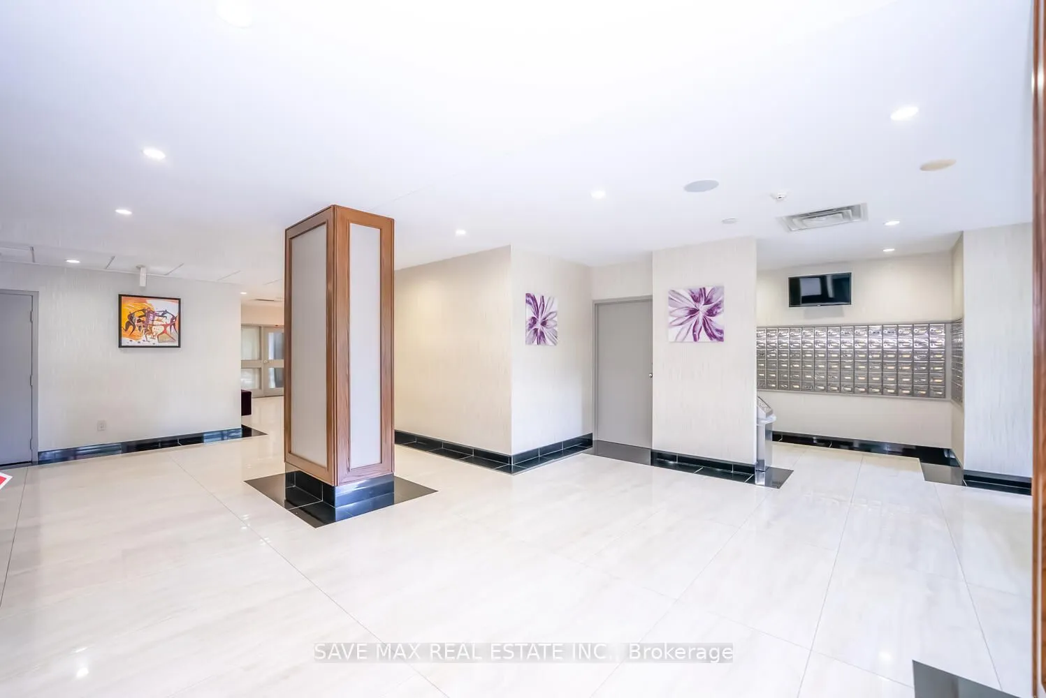 350 Rathburn Rd Road W, #904
