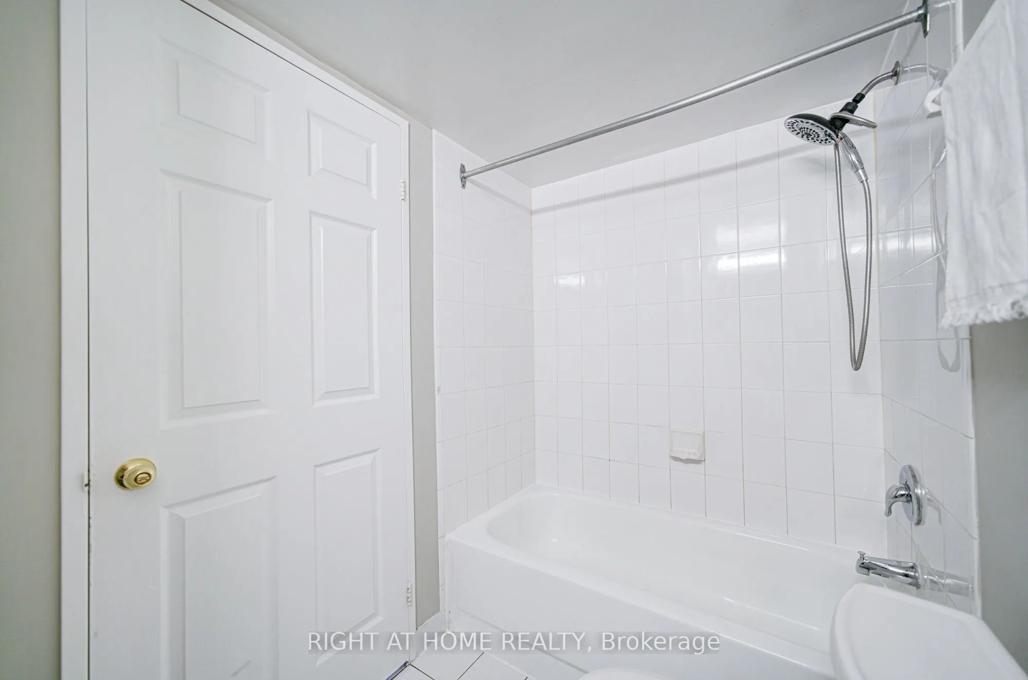 350 Webb Drive, #501