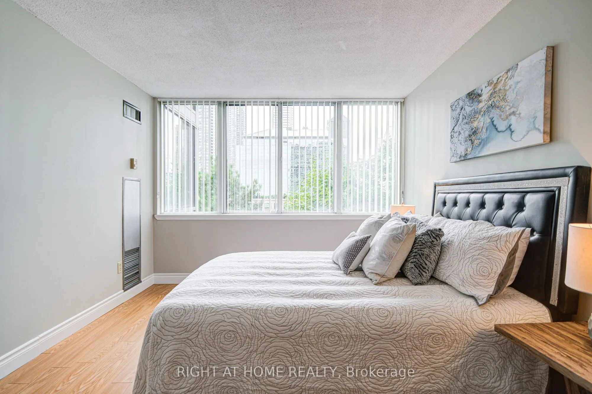 350 Webb Drive, #501