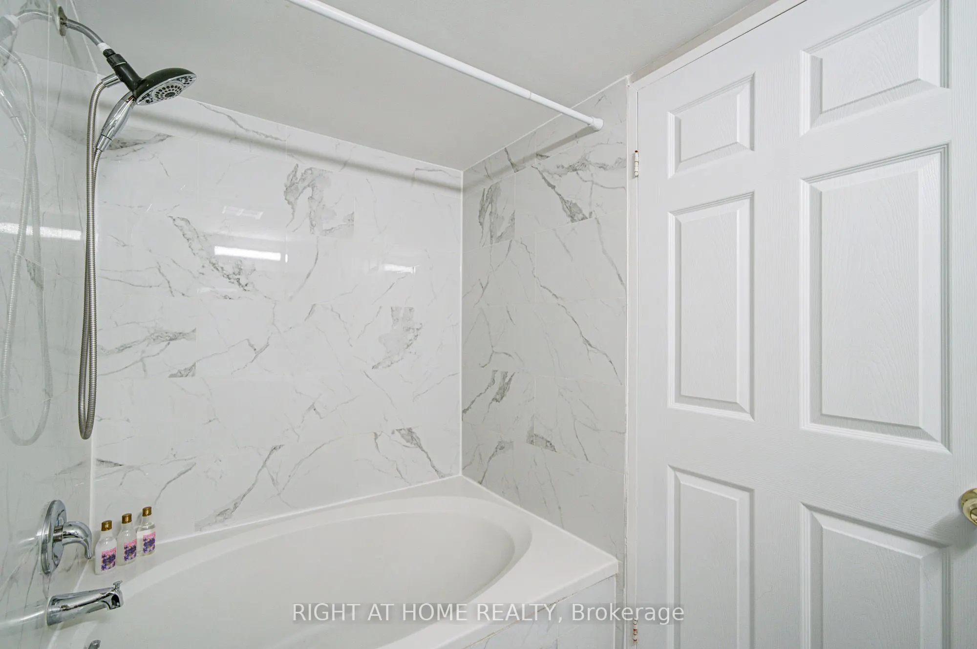 350 Webb Drive, #501