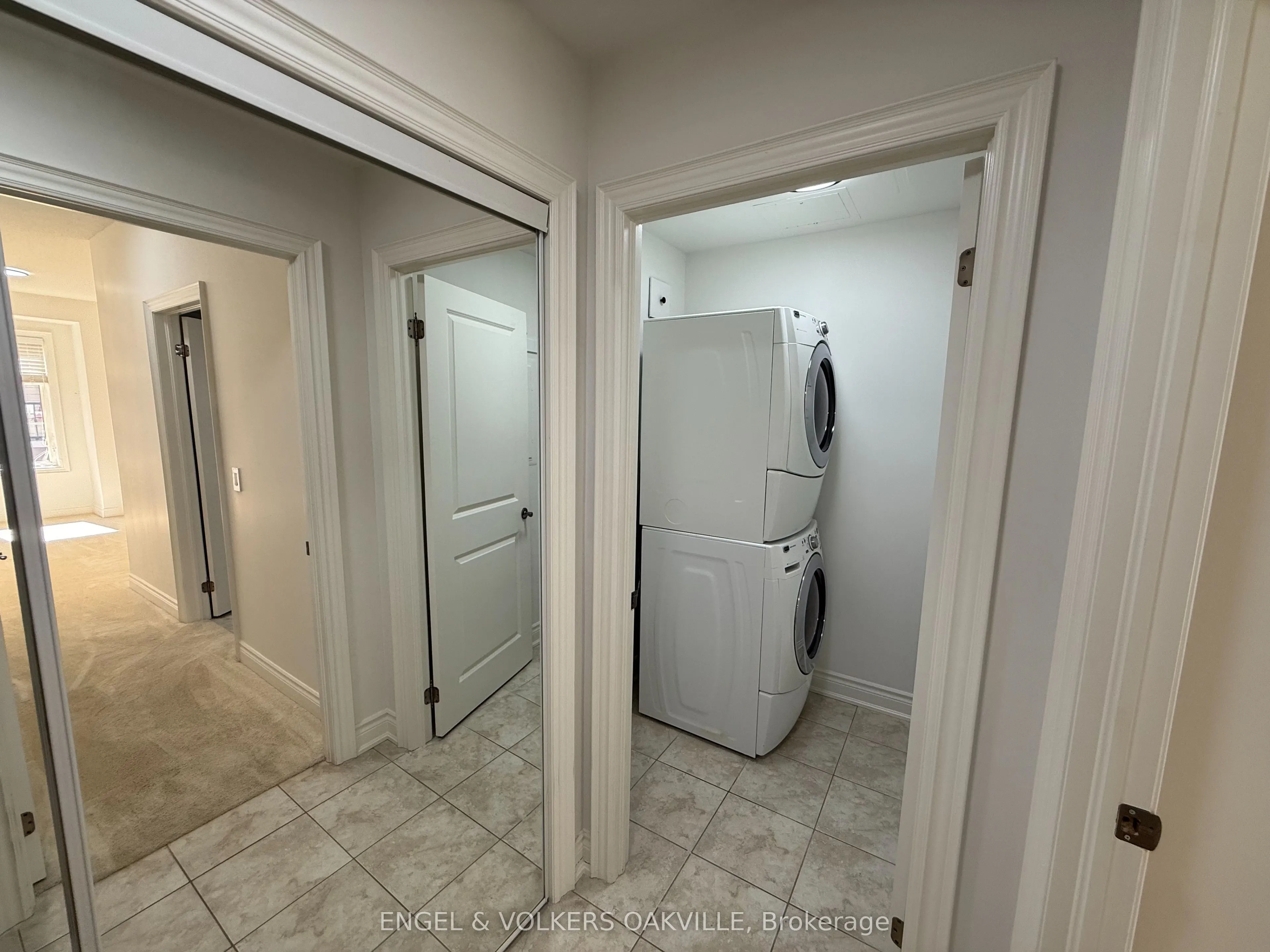 60 Ann Street, #209