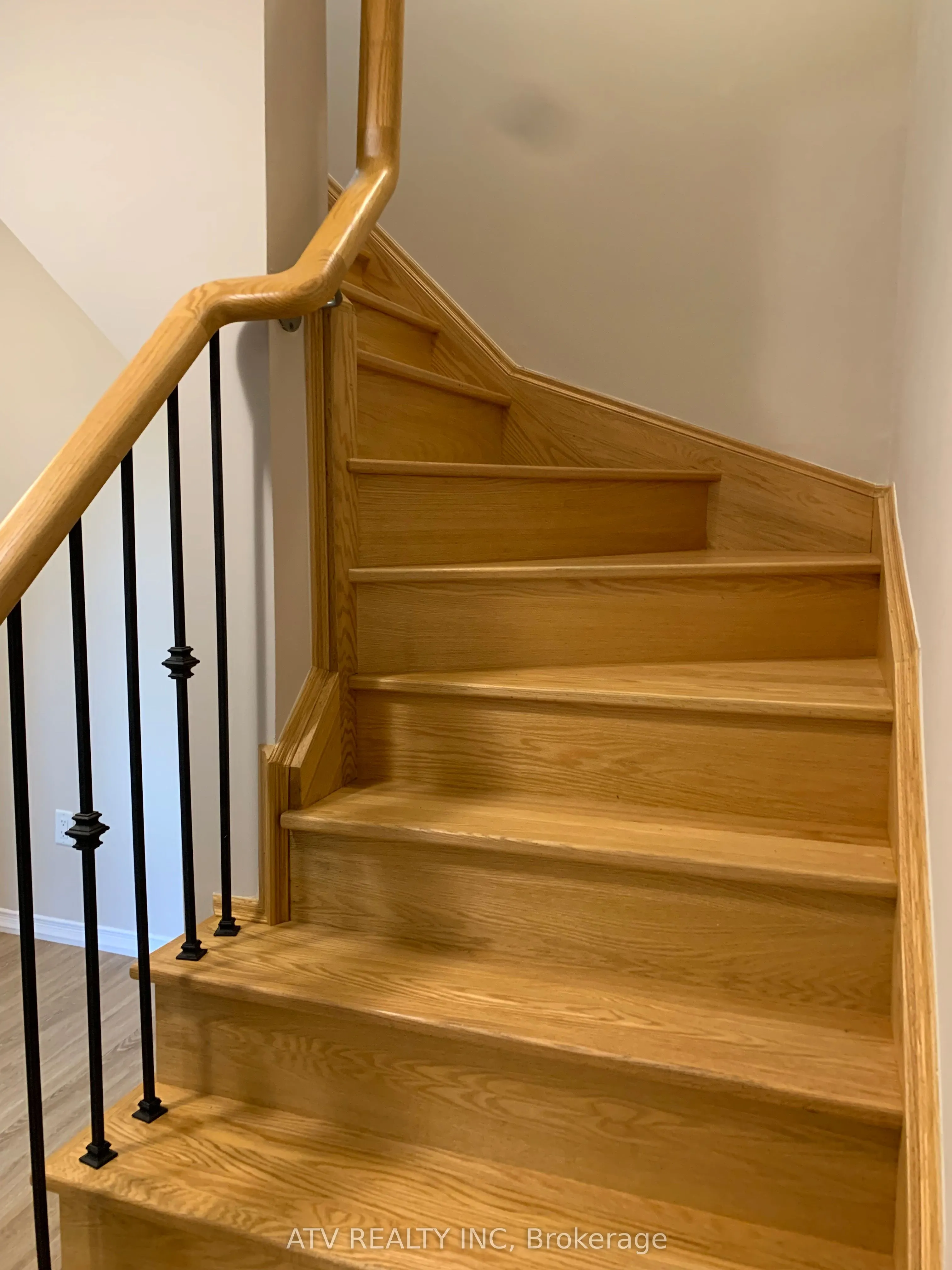 26 Fieldway Road, #31