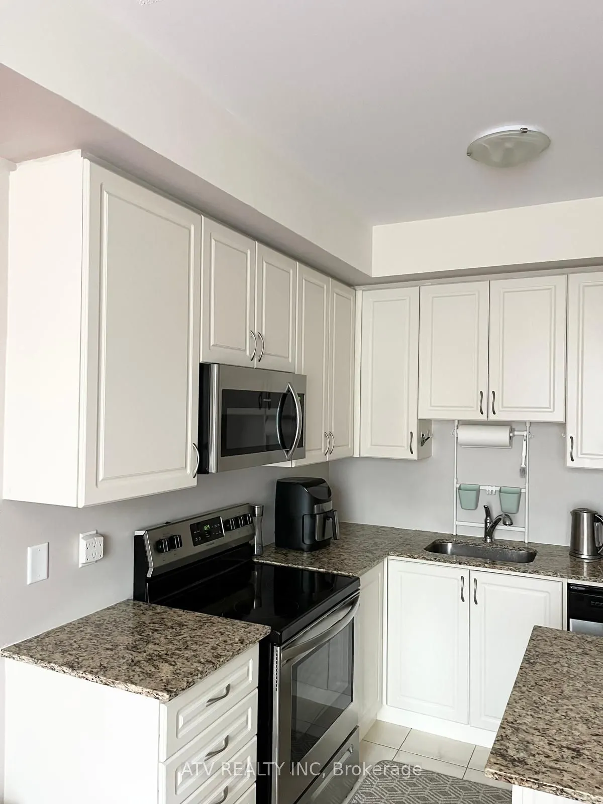 26 Fieldway Road, #31