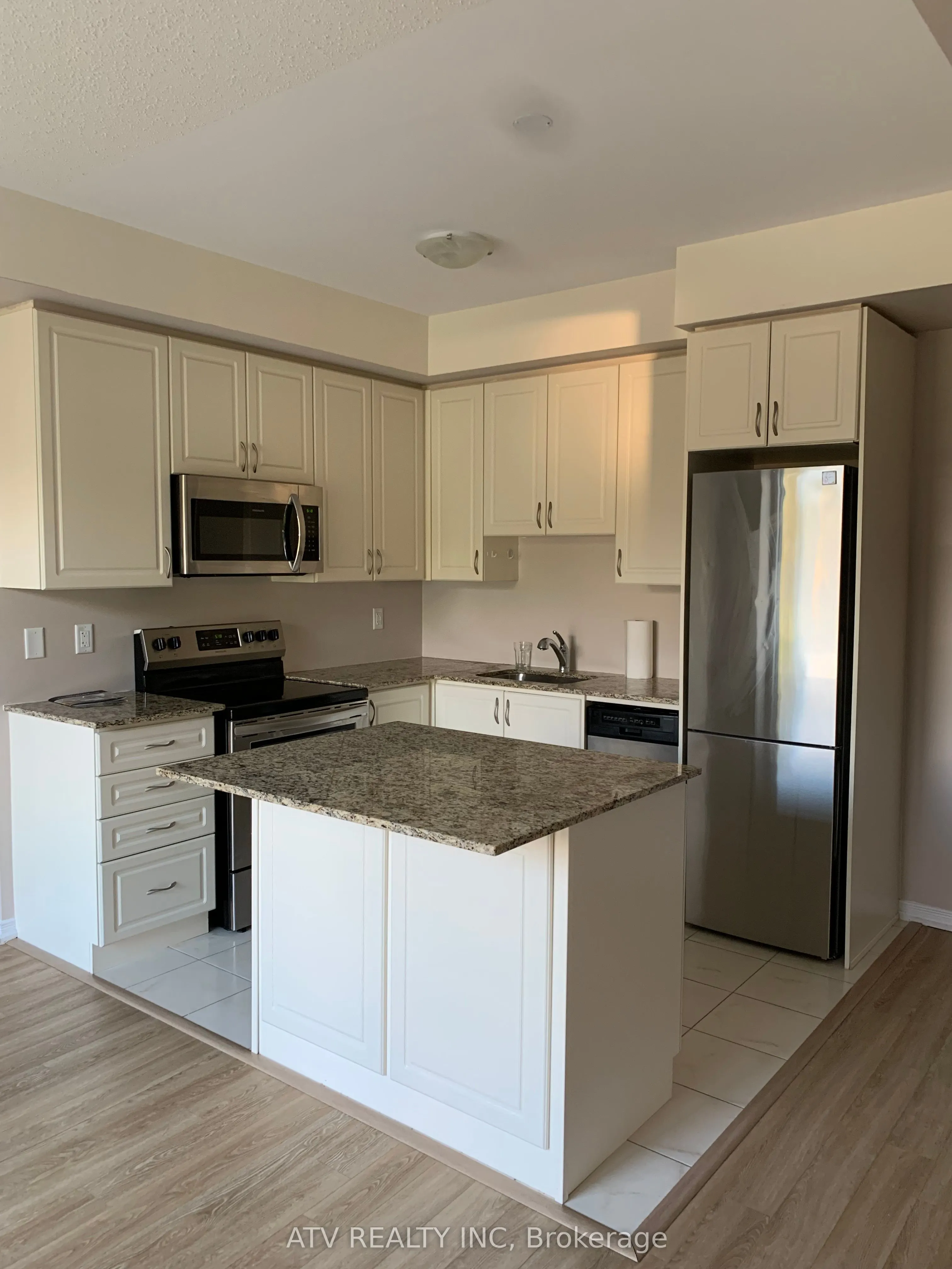 26 Fieldway Road, #31