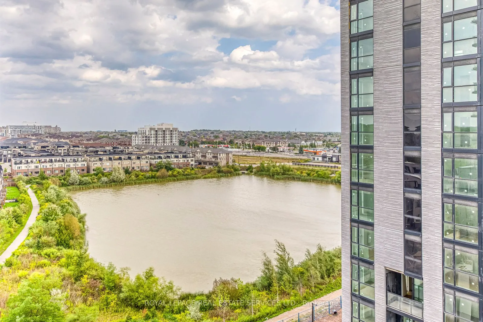 3079 Trafalgar Road, #911
