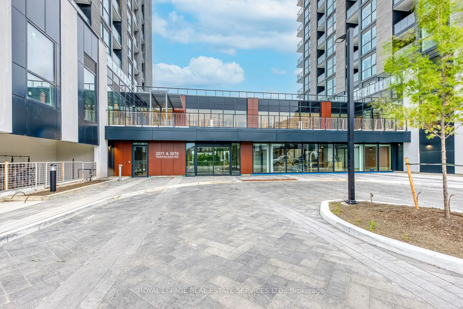 3079 Trafalgar Road, #911