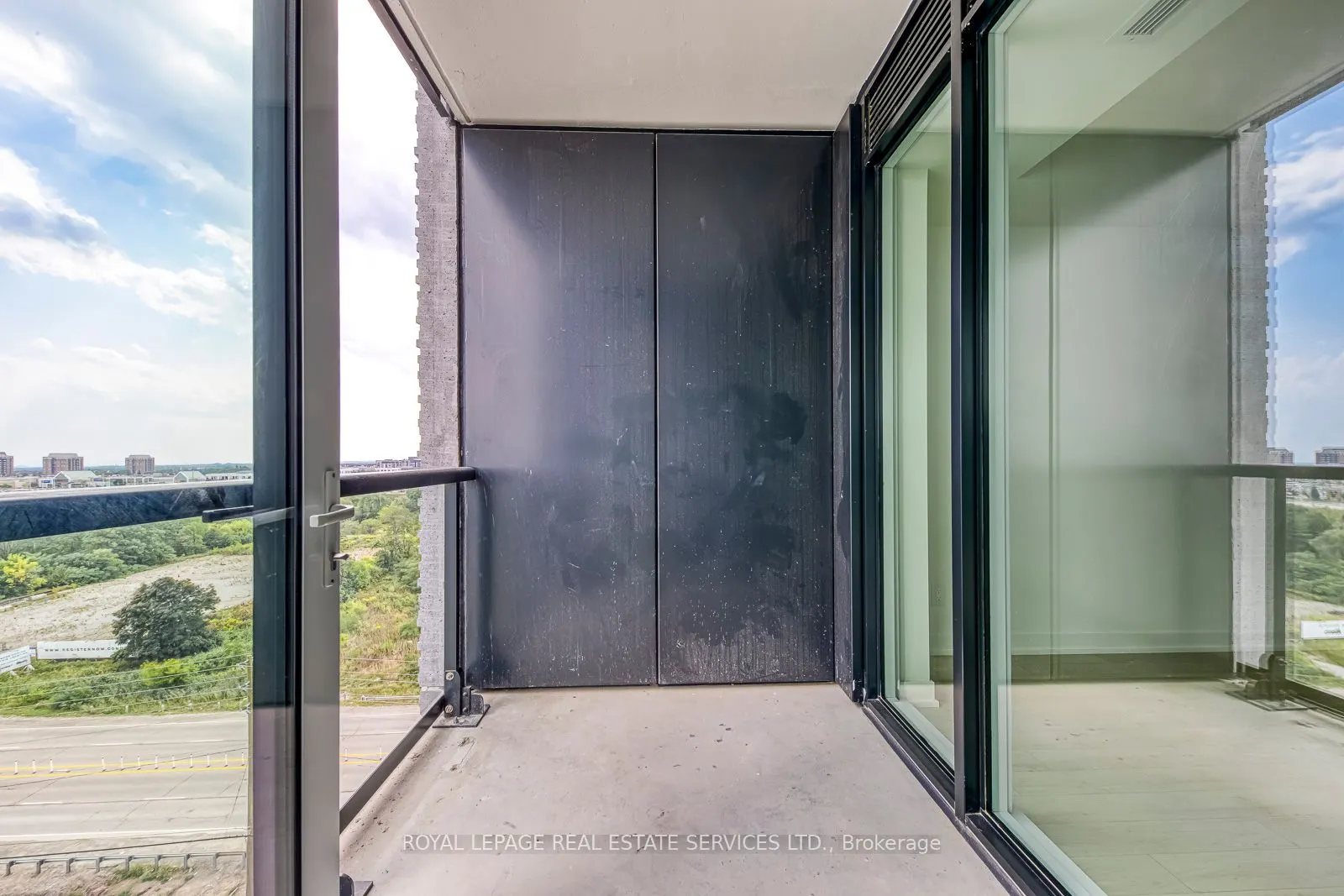 3079 Trafalgar Road, #911