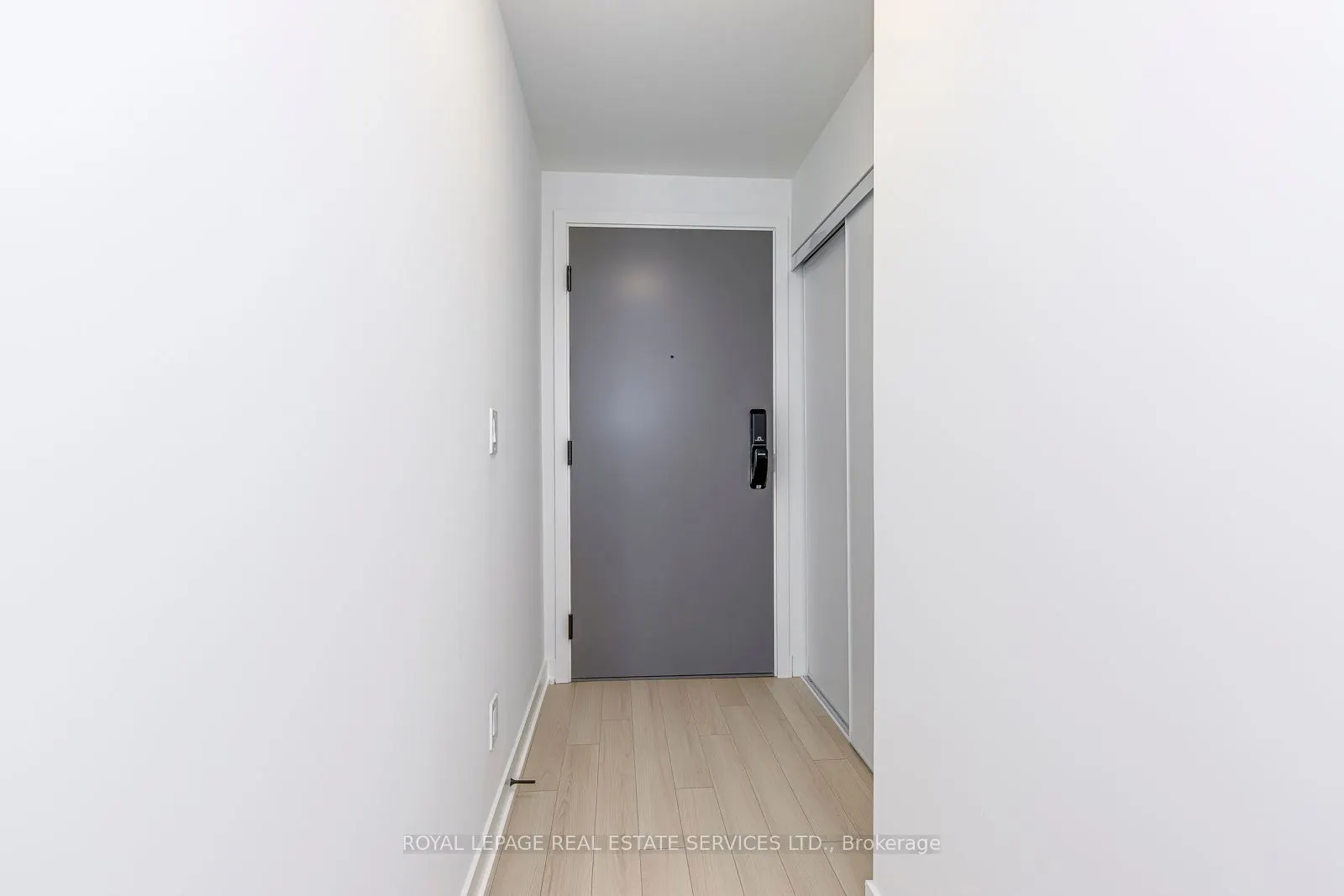 3079 Trafalgar Road, #911