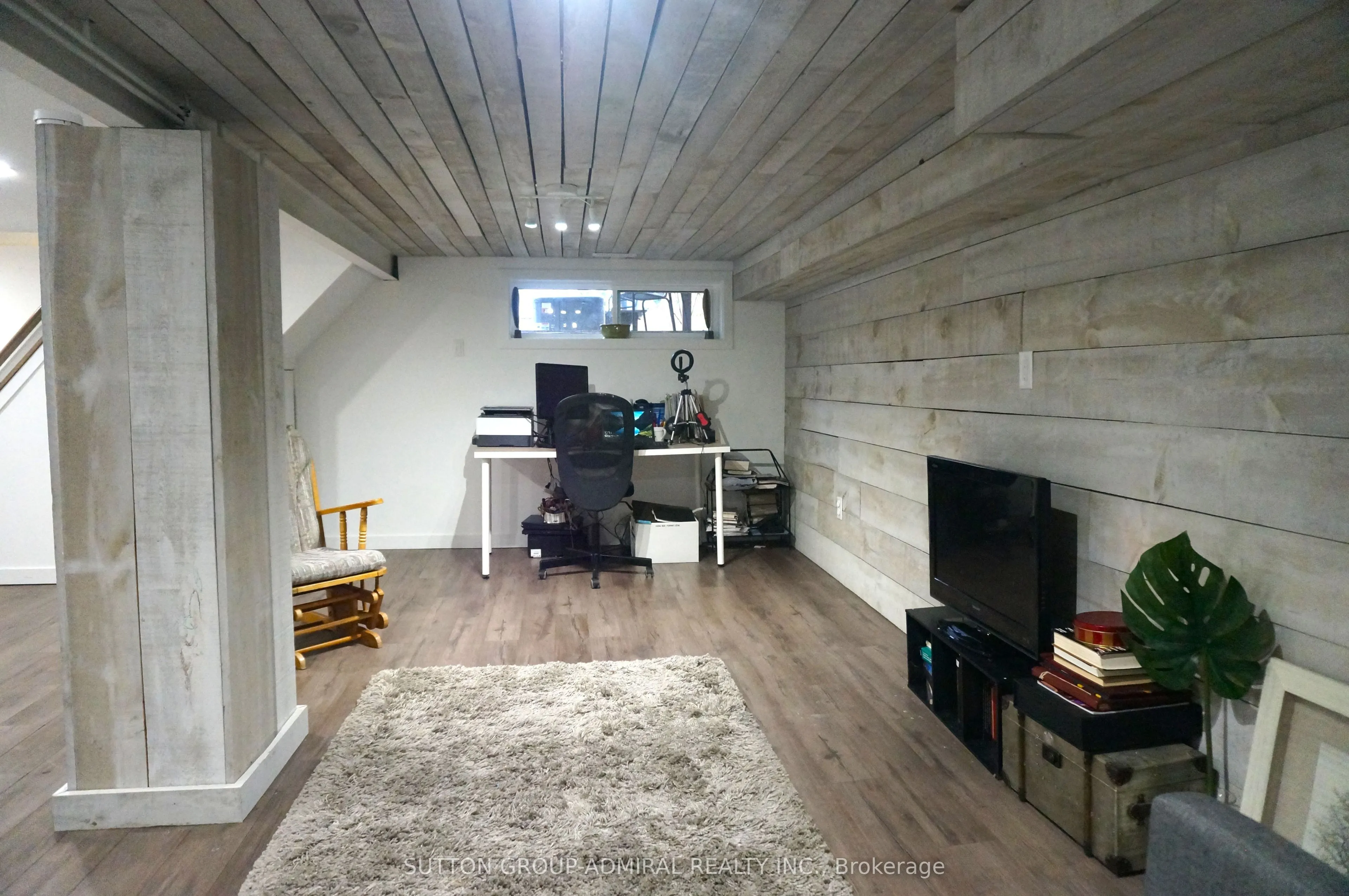 87 Third Street