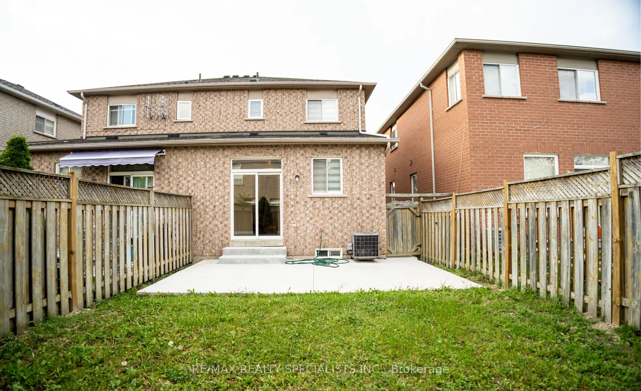 943 Khan Crescent