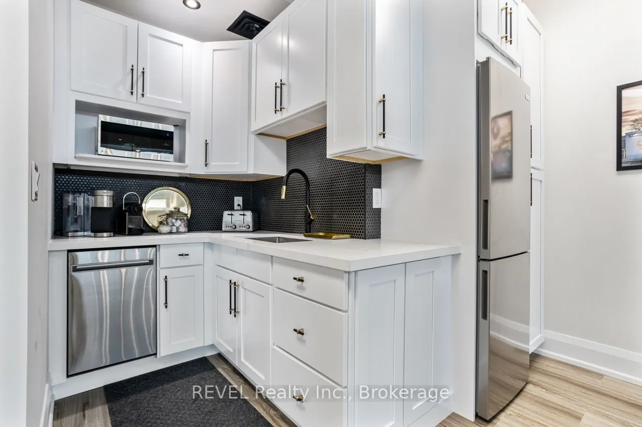 4170 Fairview Street, #2