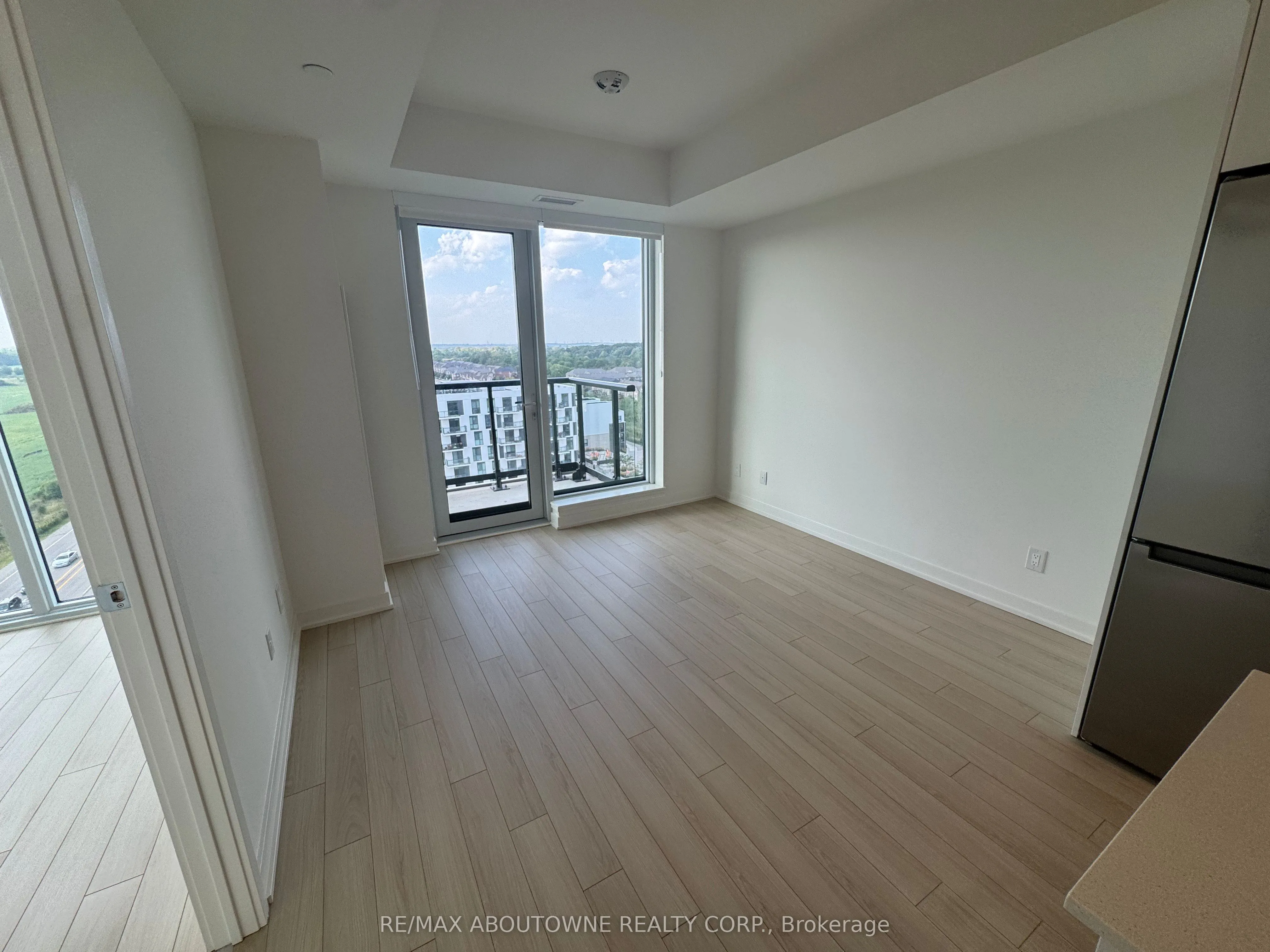 3079 Trafalgar Road, #1204