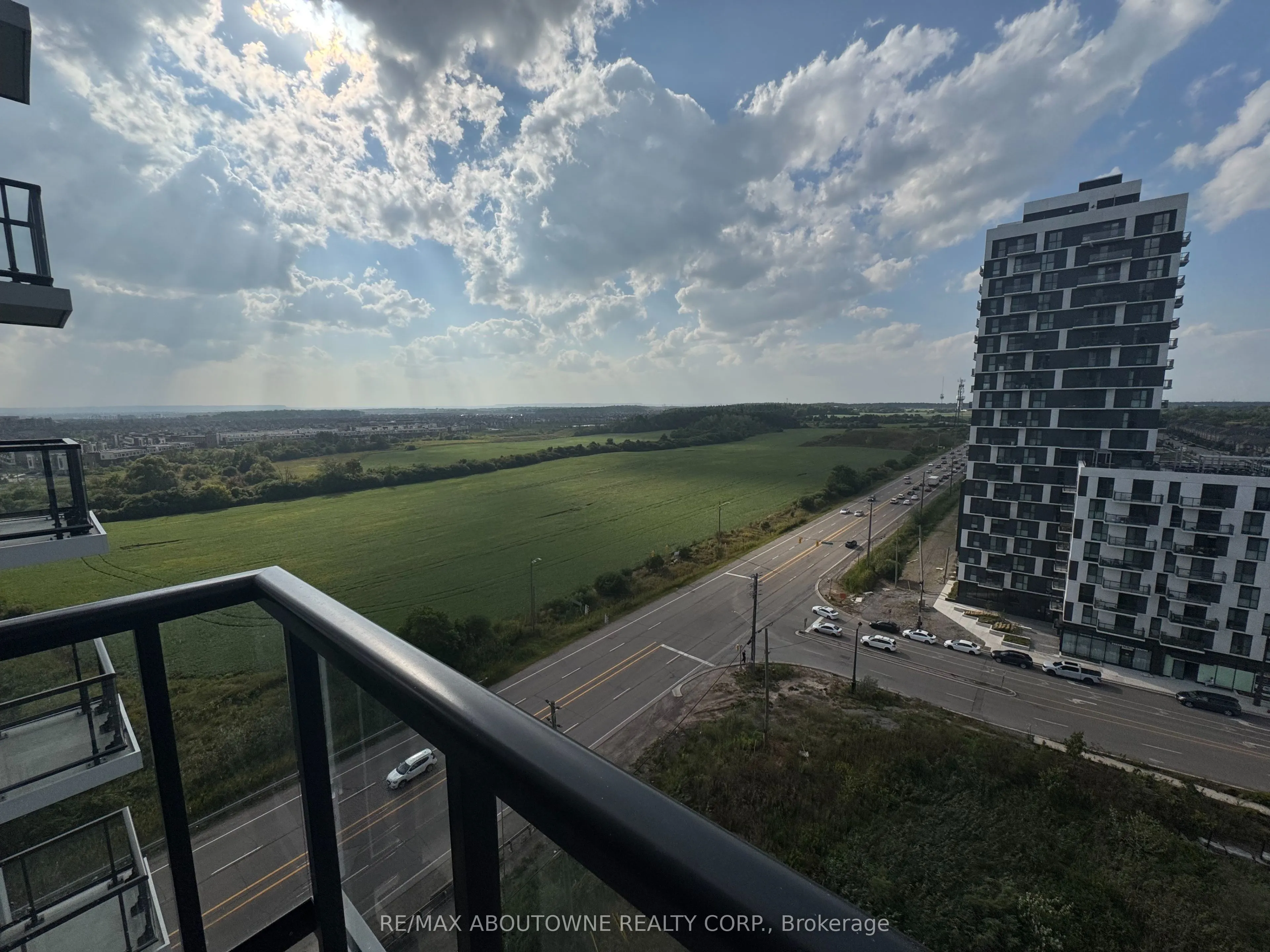 3079 Trafalgar Road, #1204