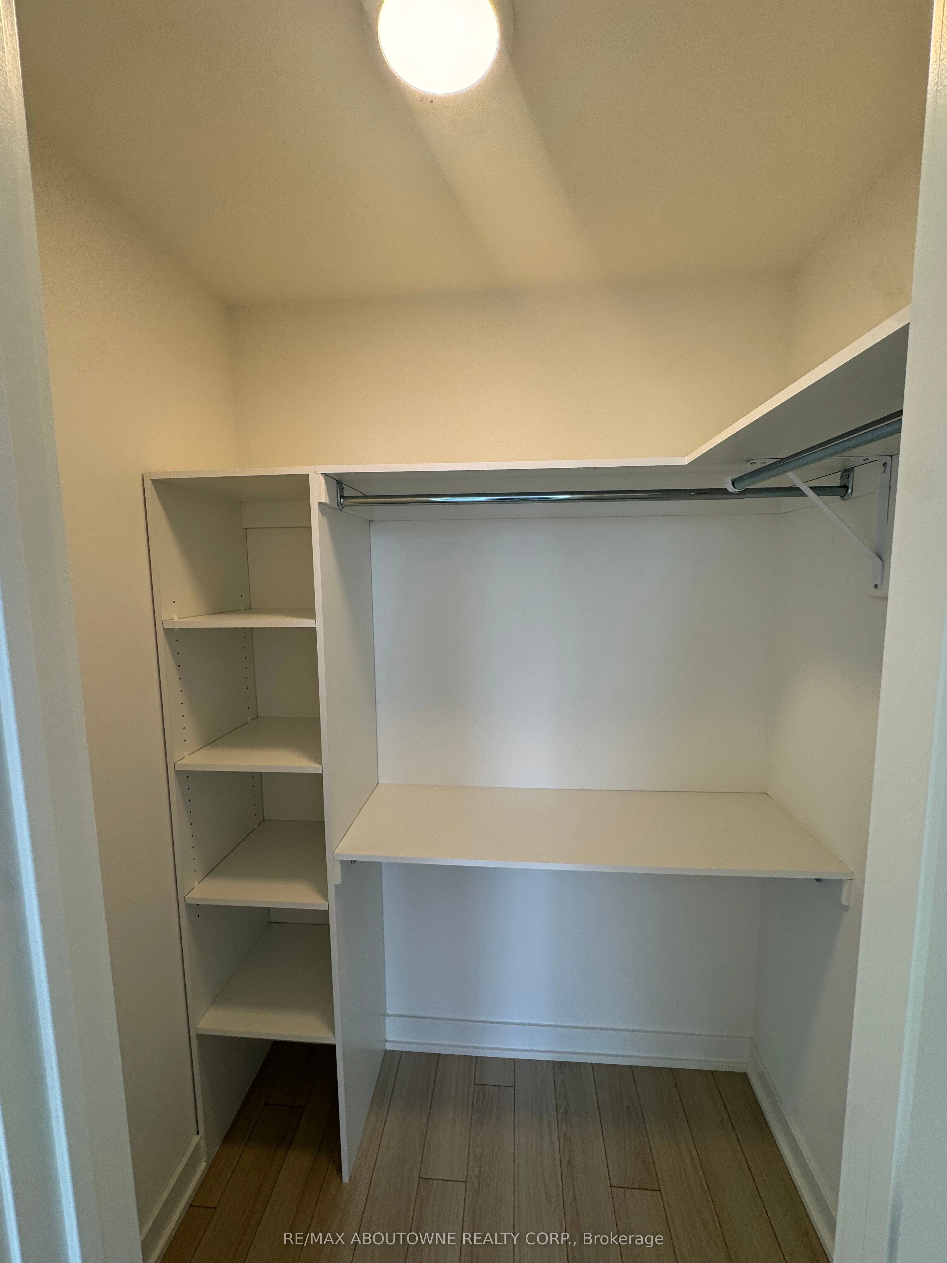 3079 Trafalgar Road, #1204