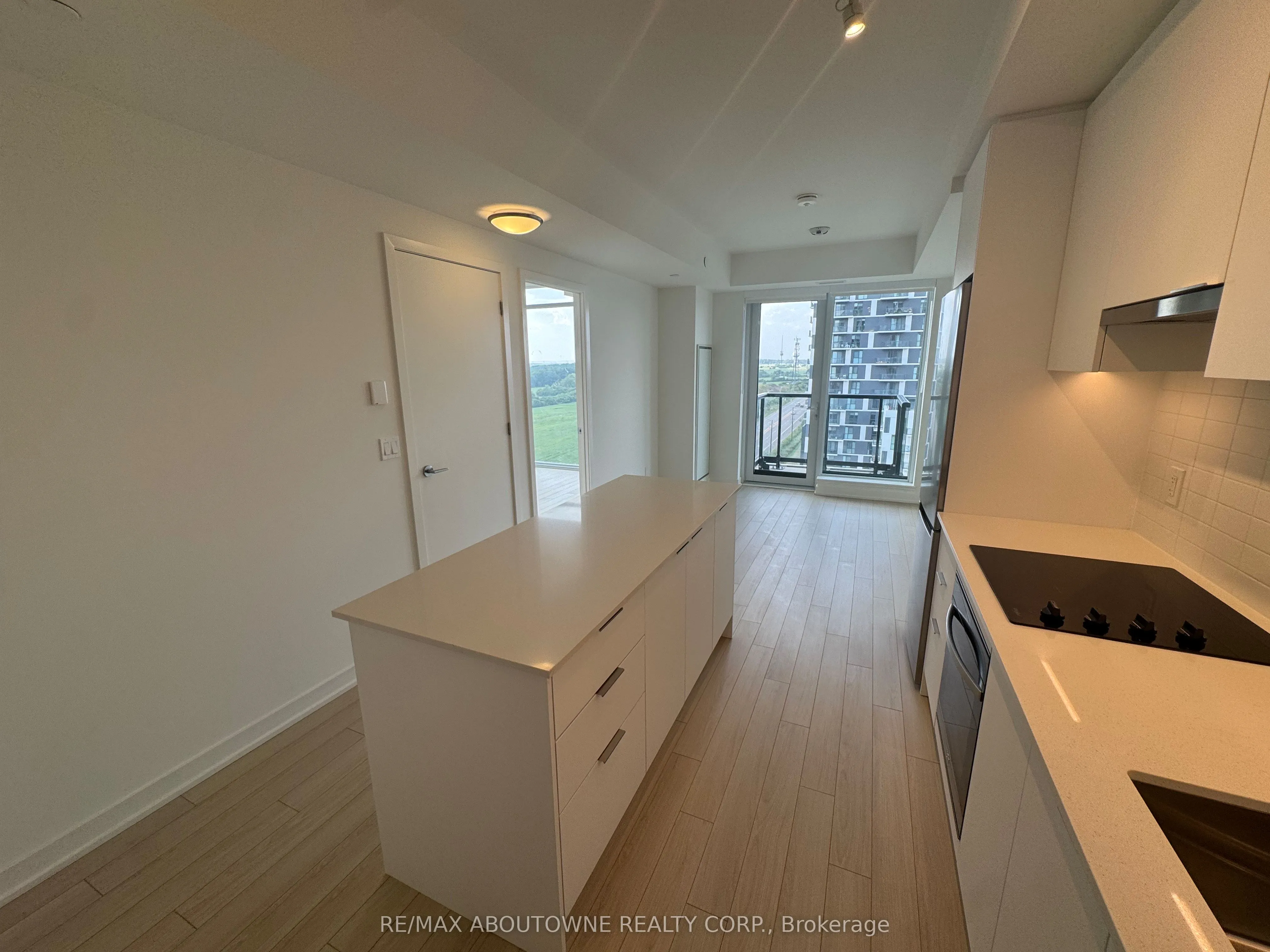 3079 Trafalgar Road, #1204