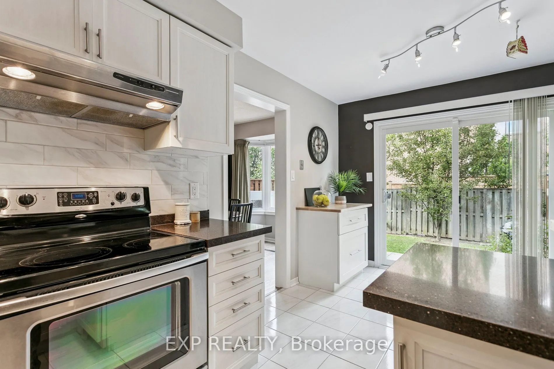 2006 Glenada Crescent, #5