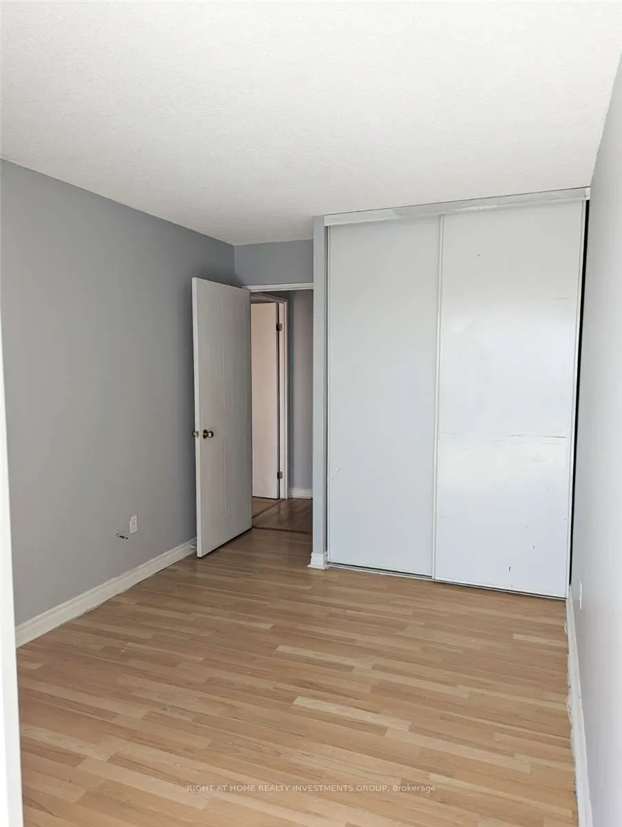 350 Webb Drive, #512