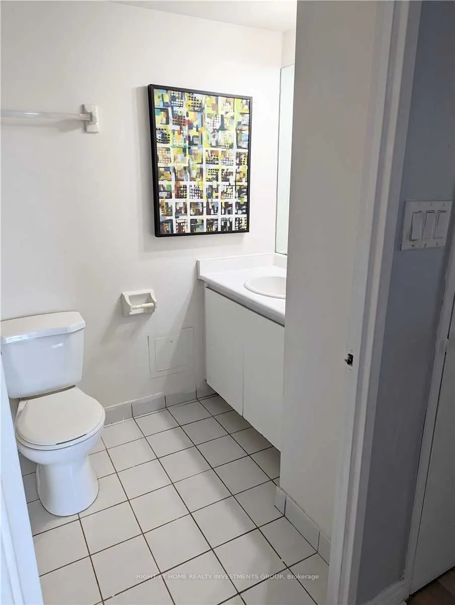 350 Webb Drive, #512