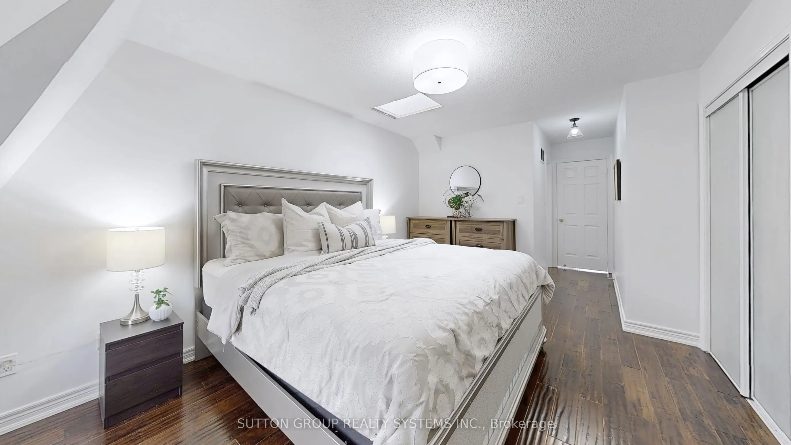 180 Rankin Crescent