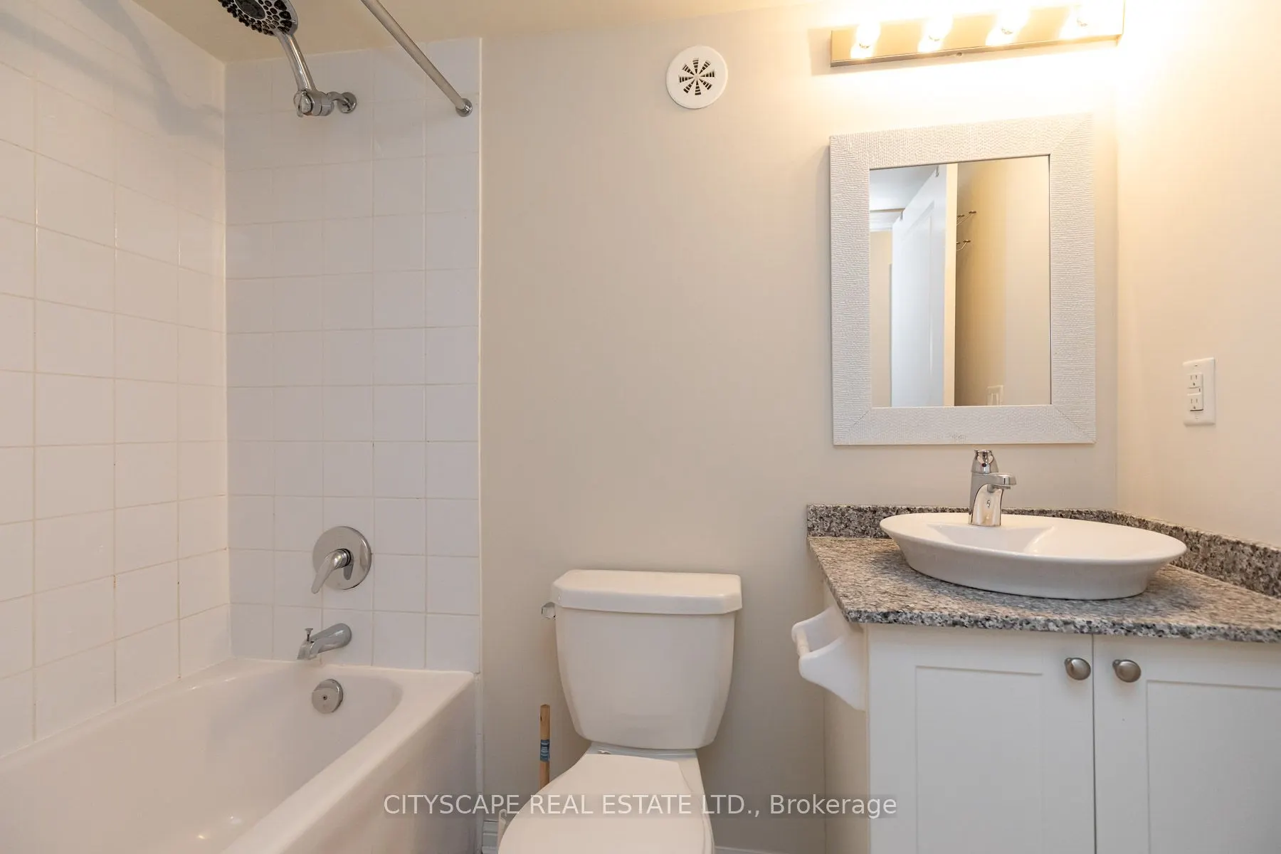 7 Foundry Avenue, #121
