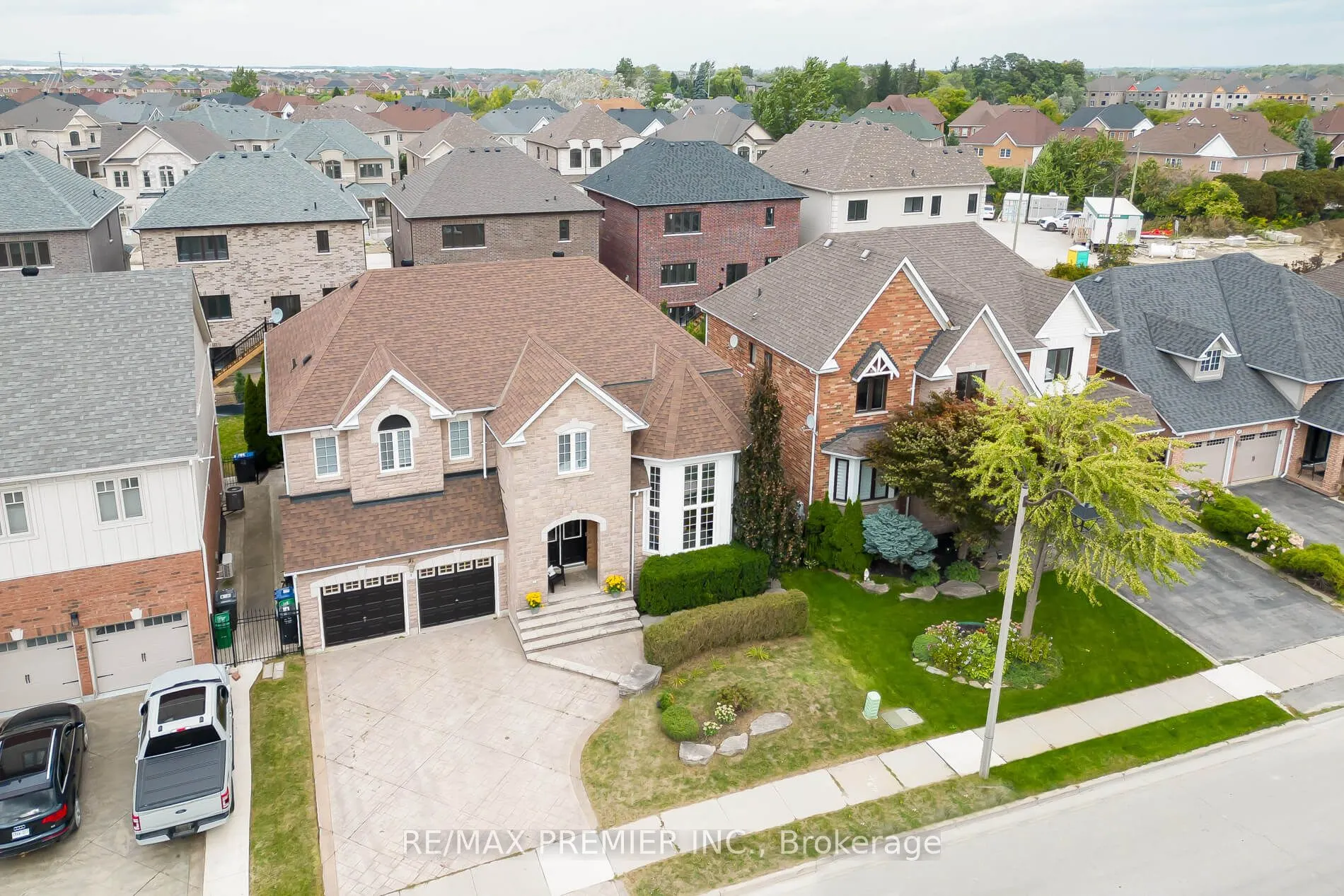 6 Donwoods Court