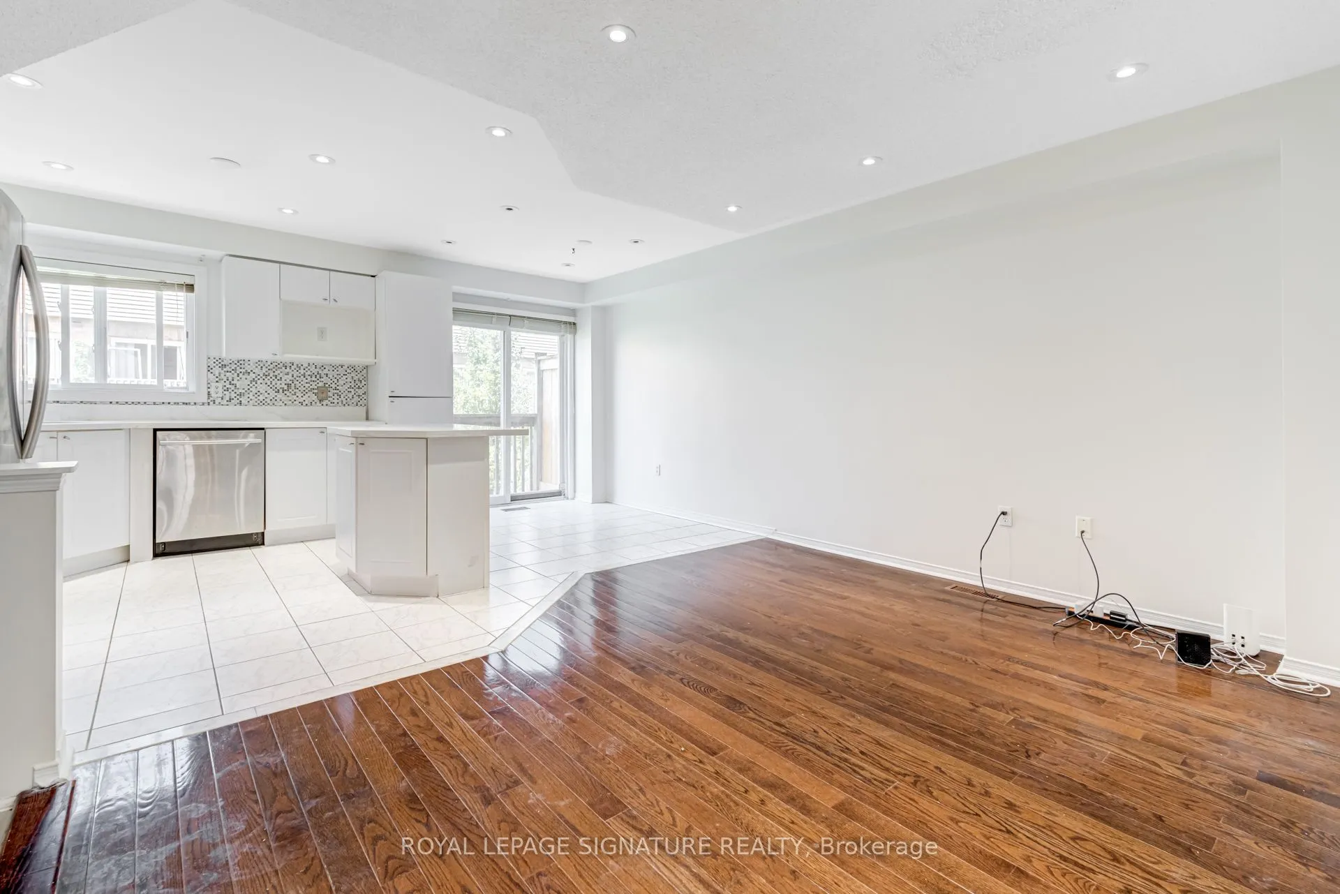 5530 Glen Erin Drive, #137
