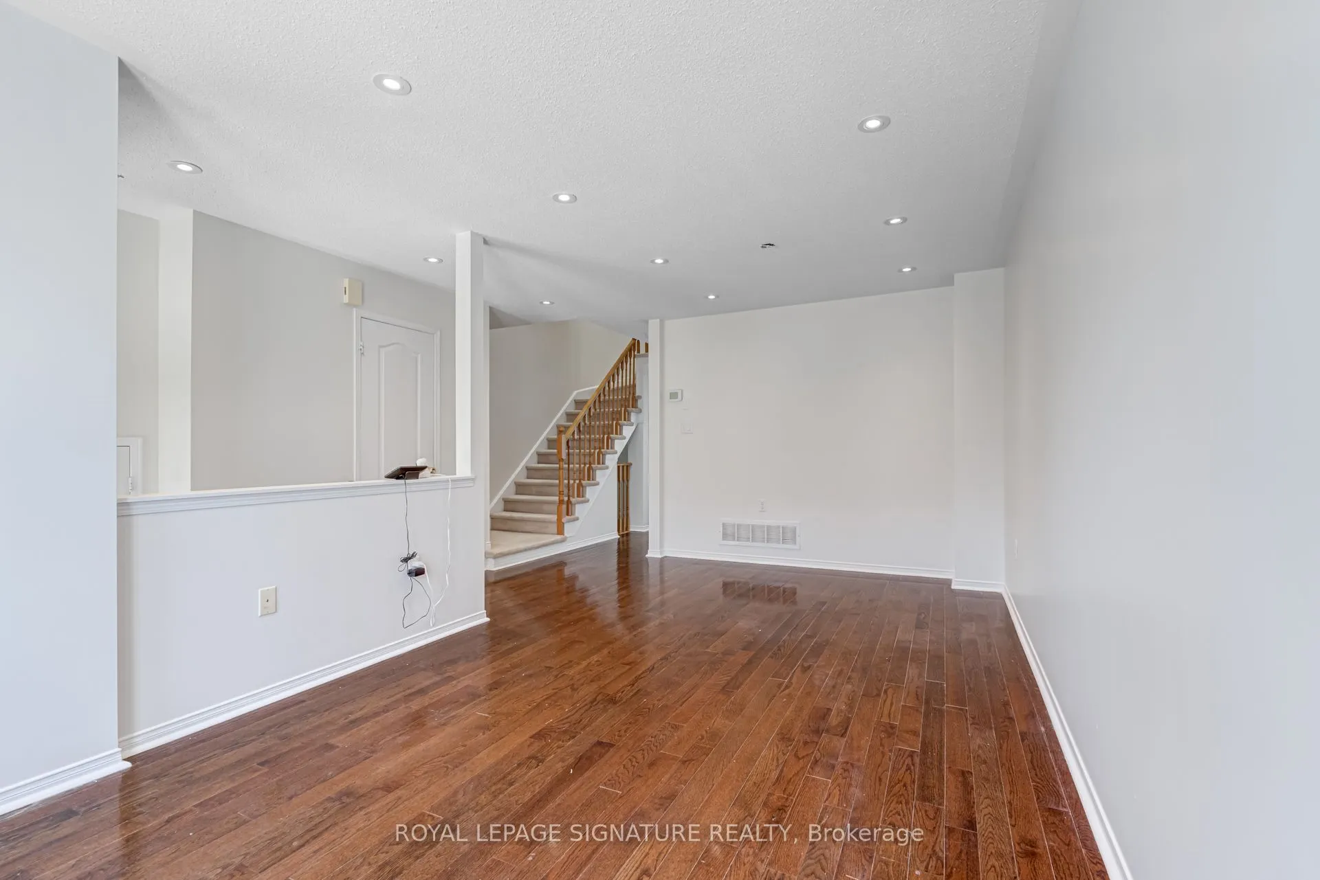 5530 Glen Erin Drive, #137