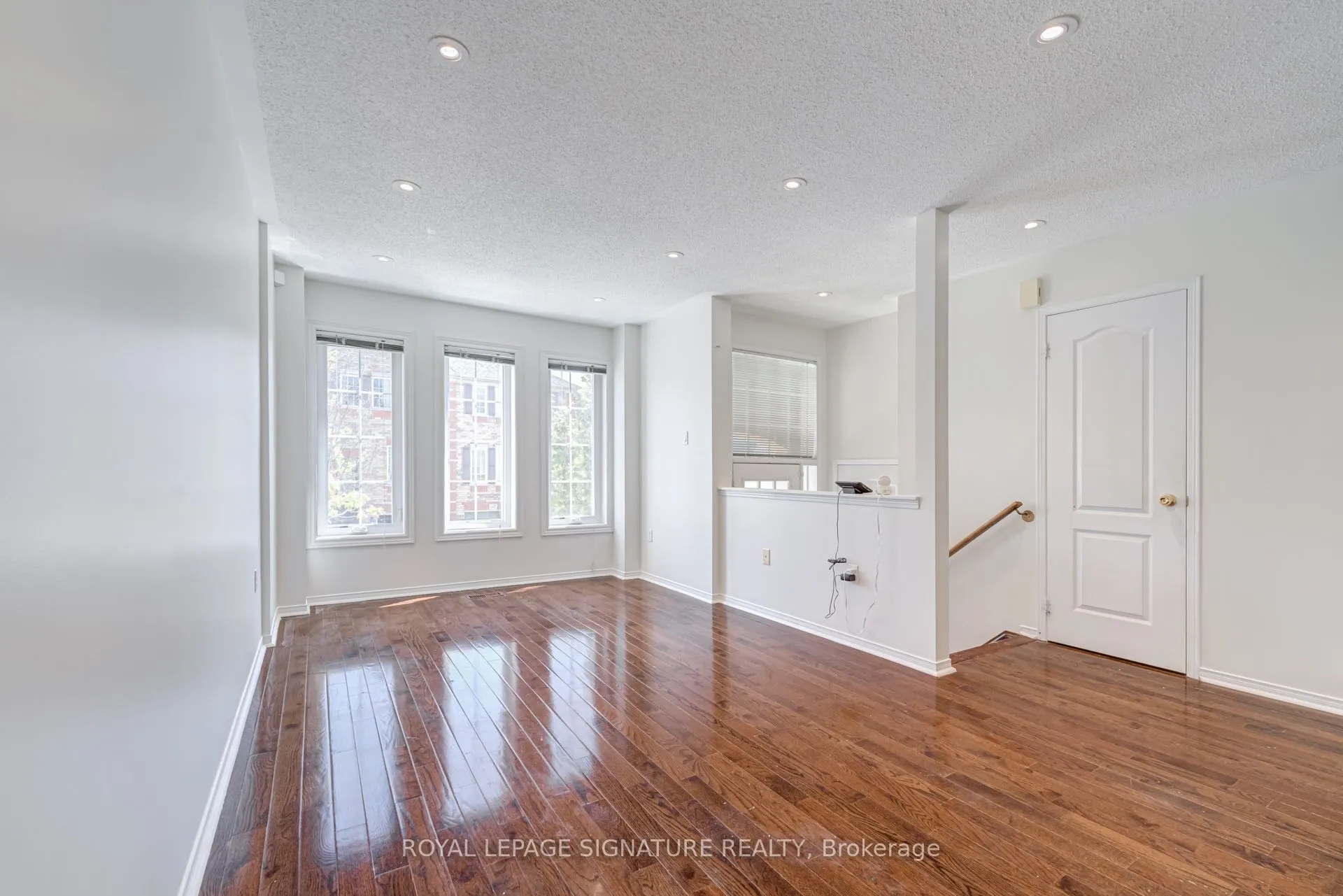 5530 Glen Erin Drive, #137