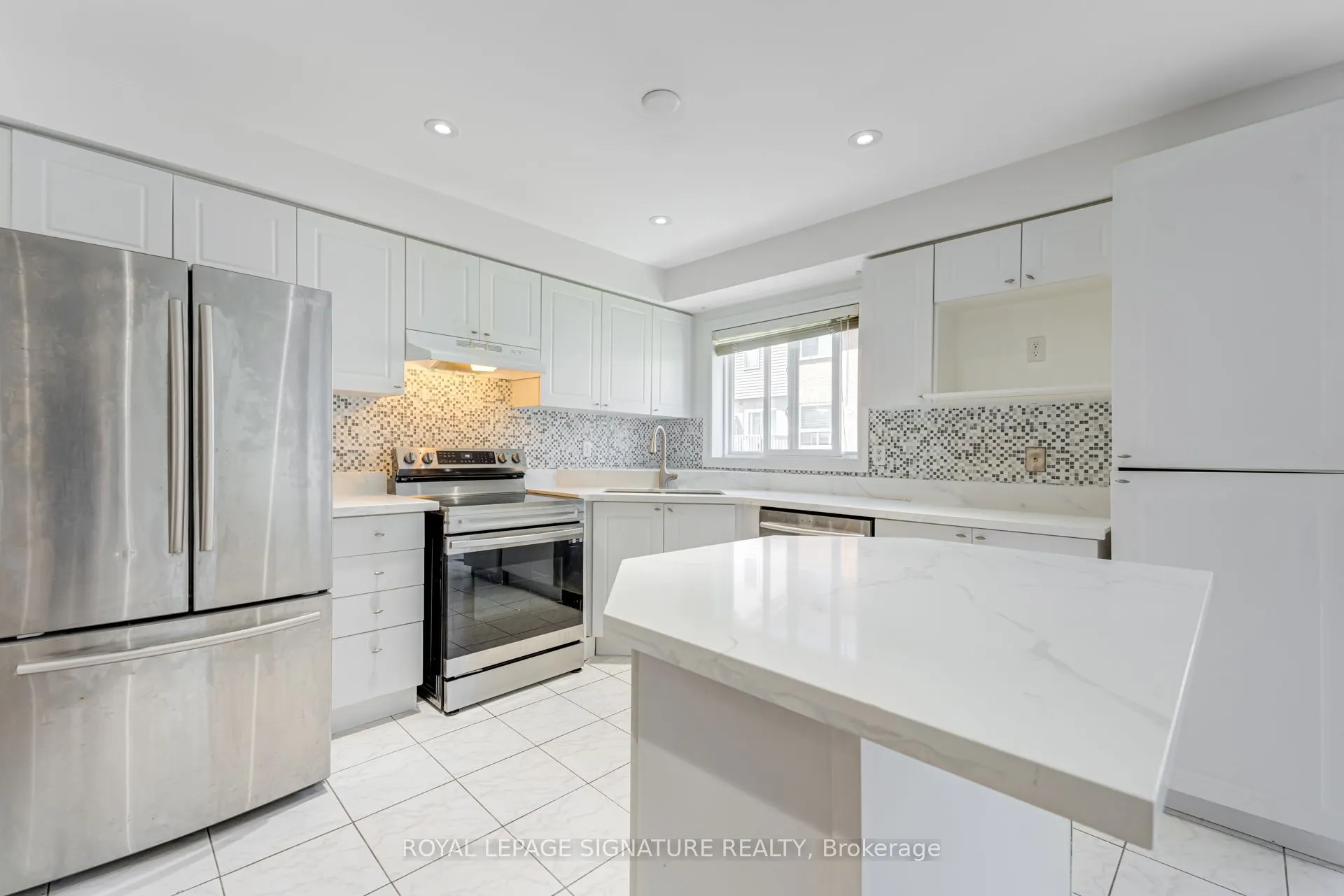 5530 Glen Erin Drive, #137