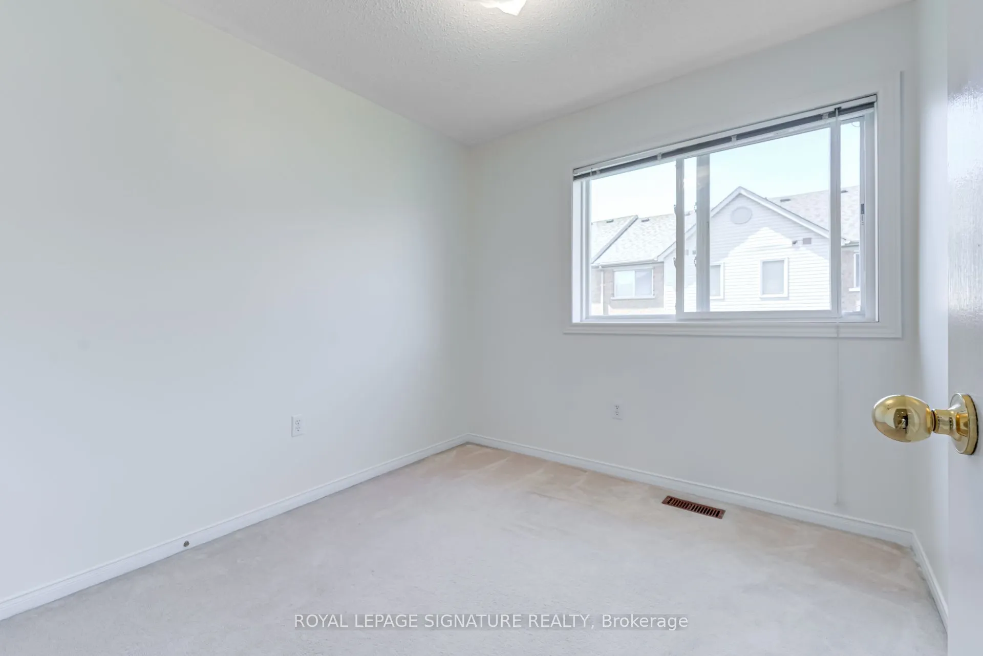 5530 Glen Erin Drive, #137