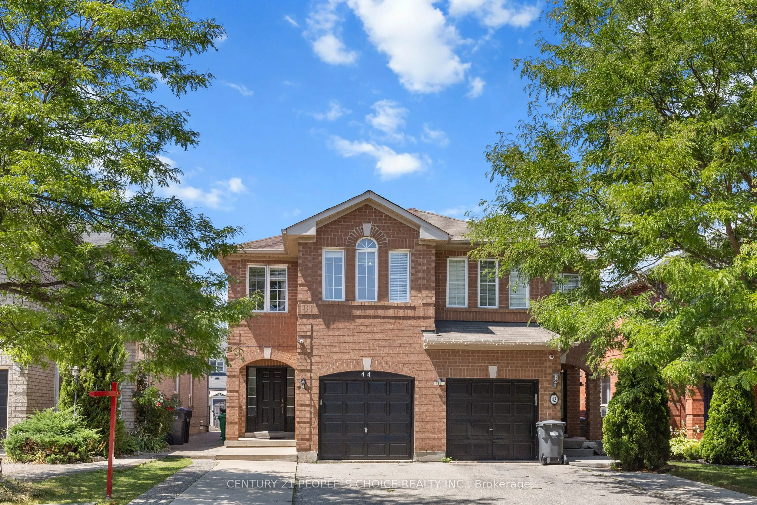 44 Roadmaster Lane