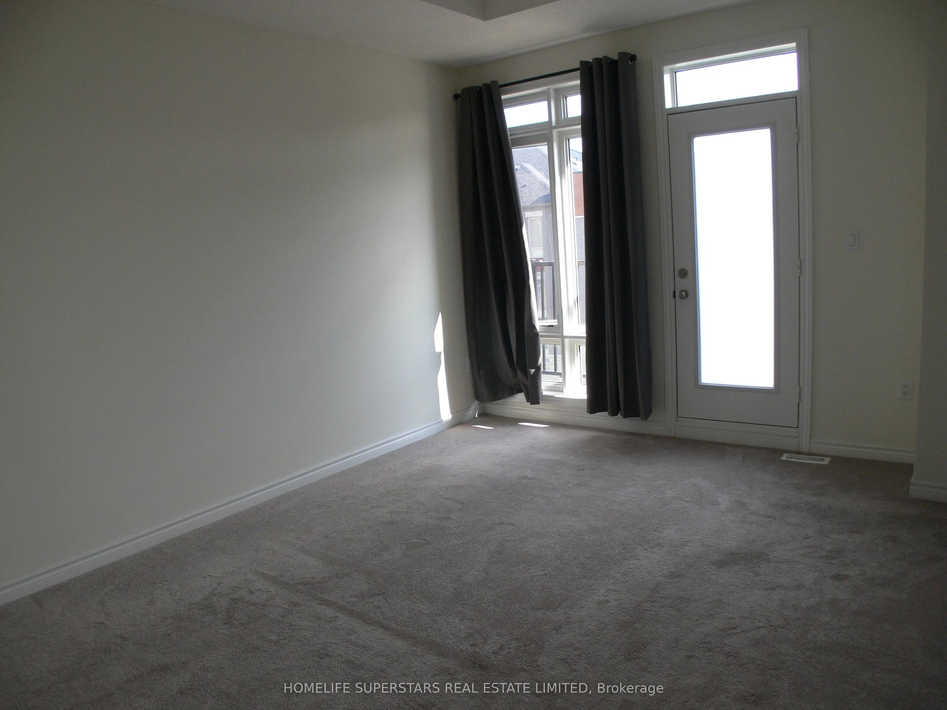95 Donald Ficht Crescent