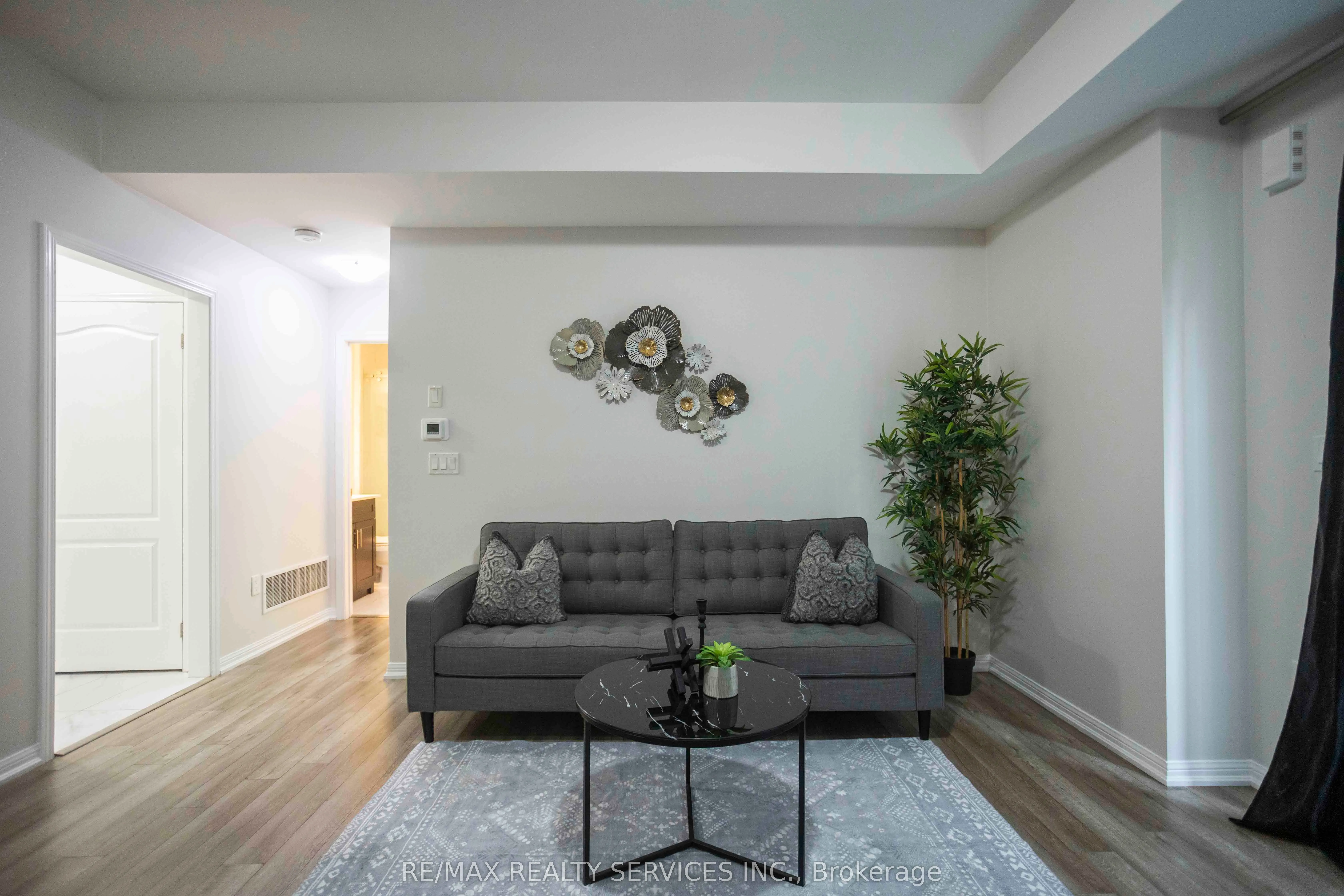 3100 Boxford Crescent, #8