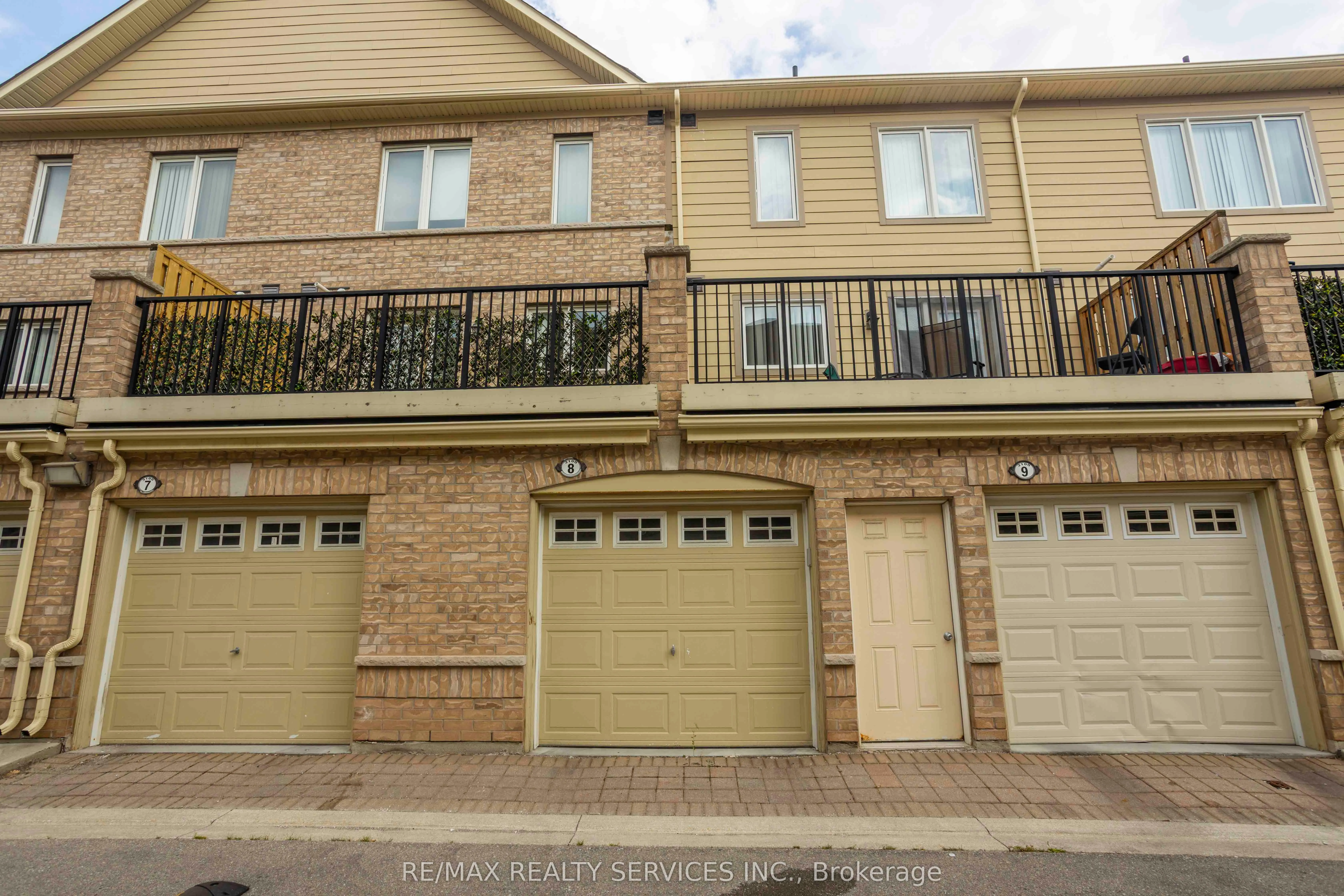 3100 Boxford Crescent, #8