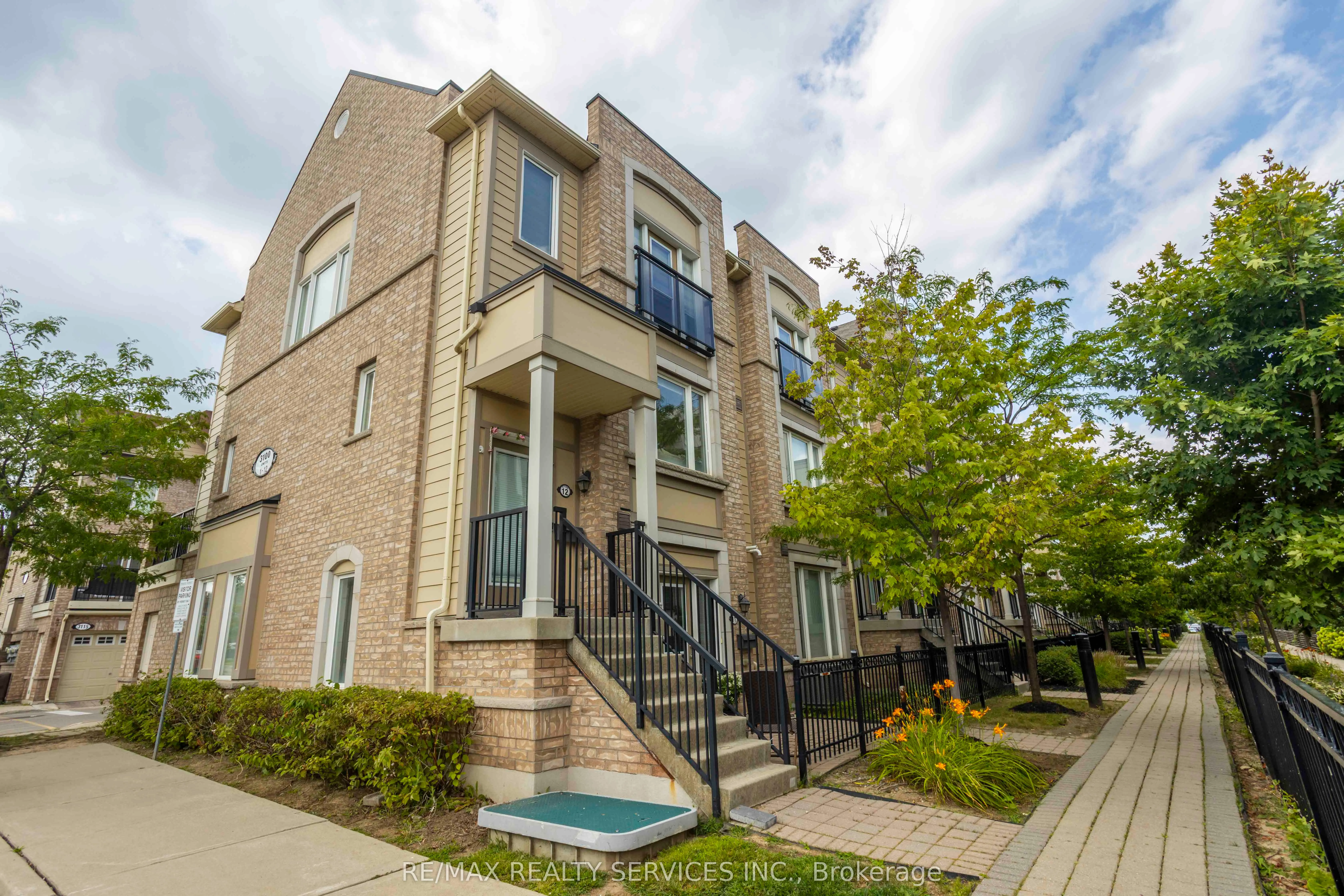 3100 Boxford Crescent, #8