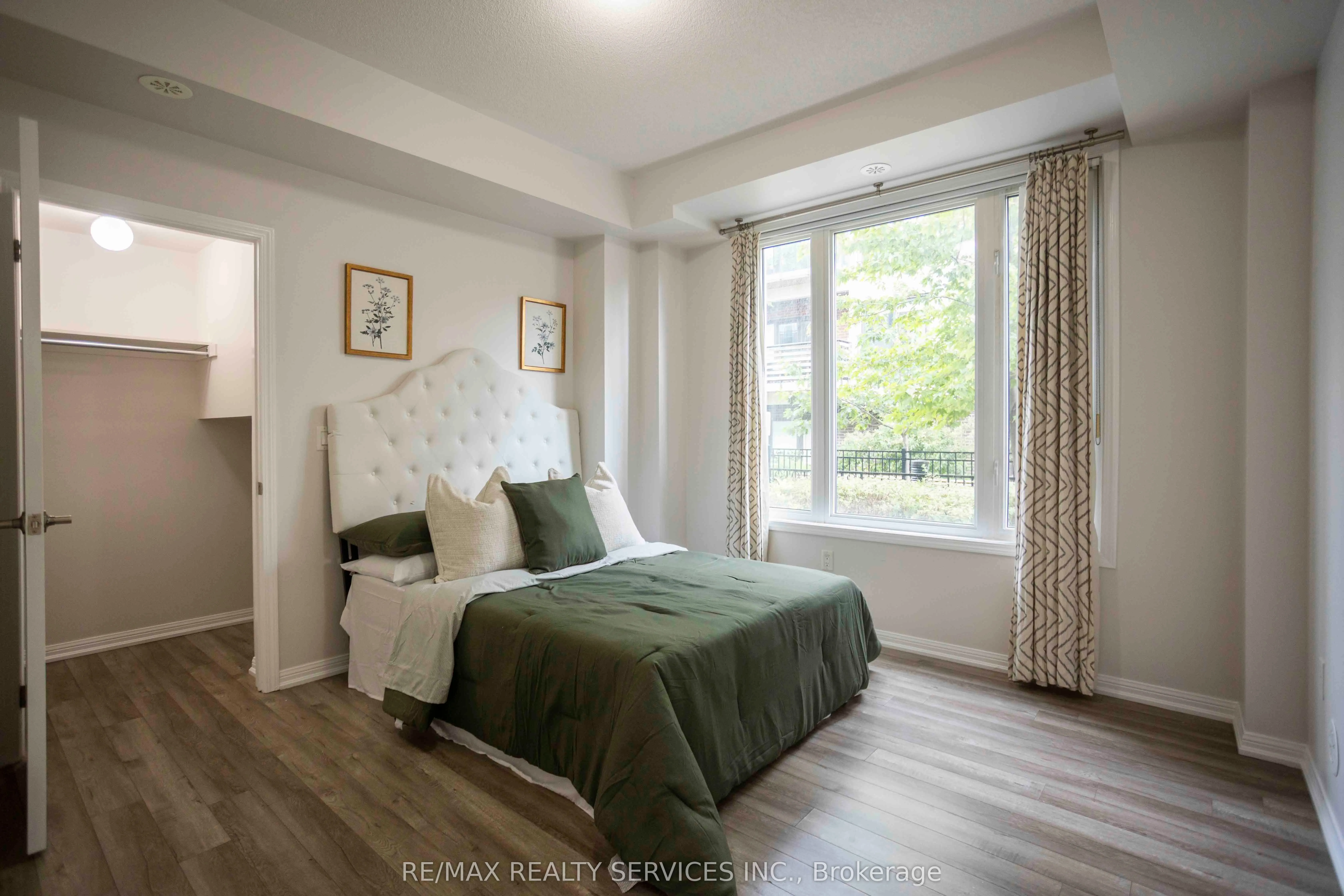 3100 Boxford Crescent, #8