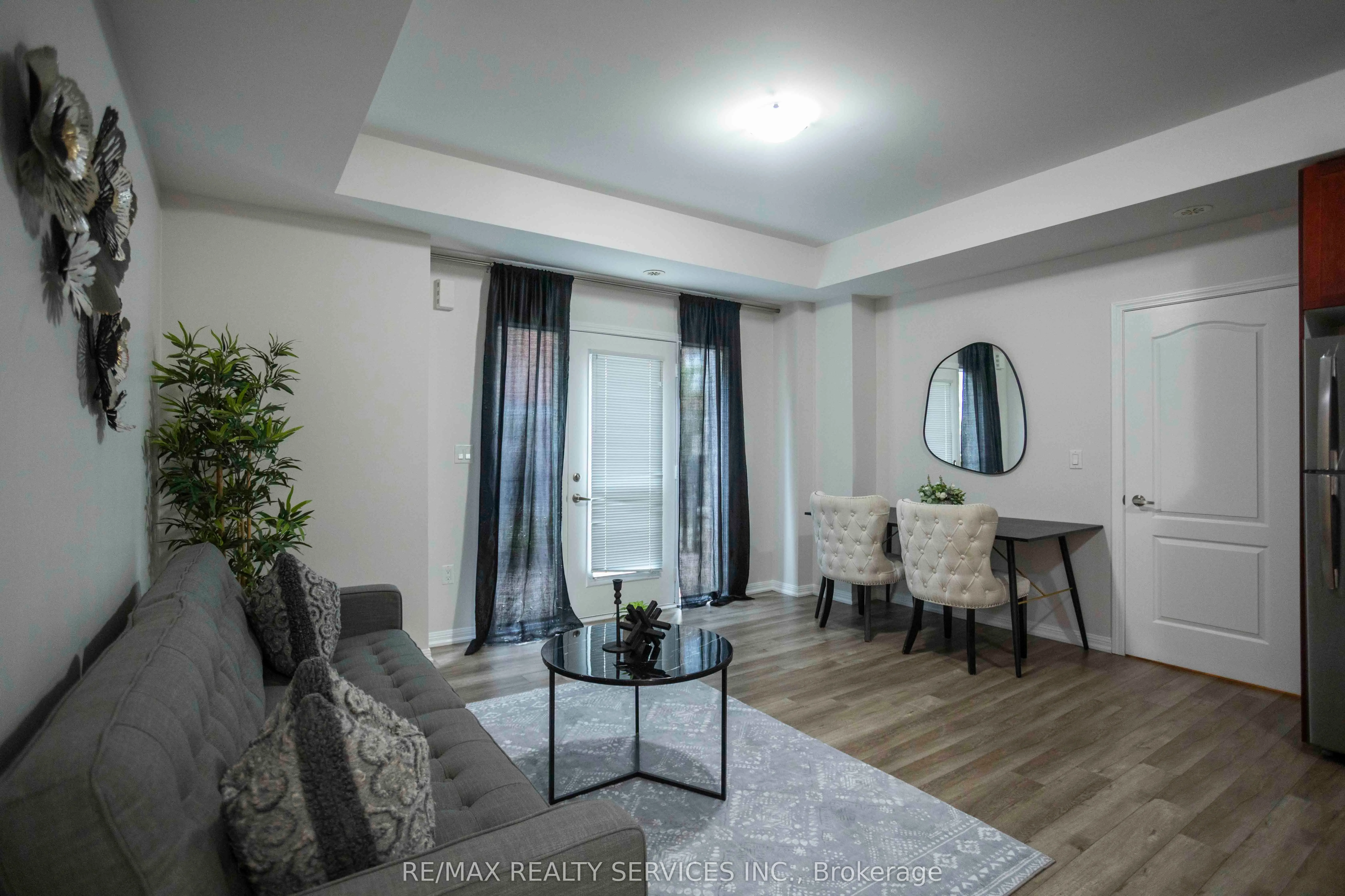 3100 Boxford Crescent, #8