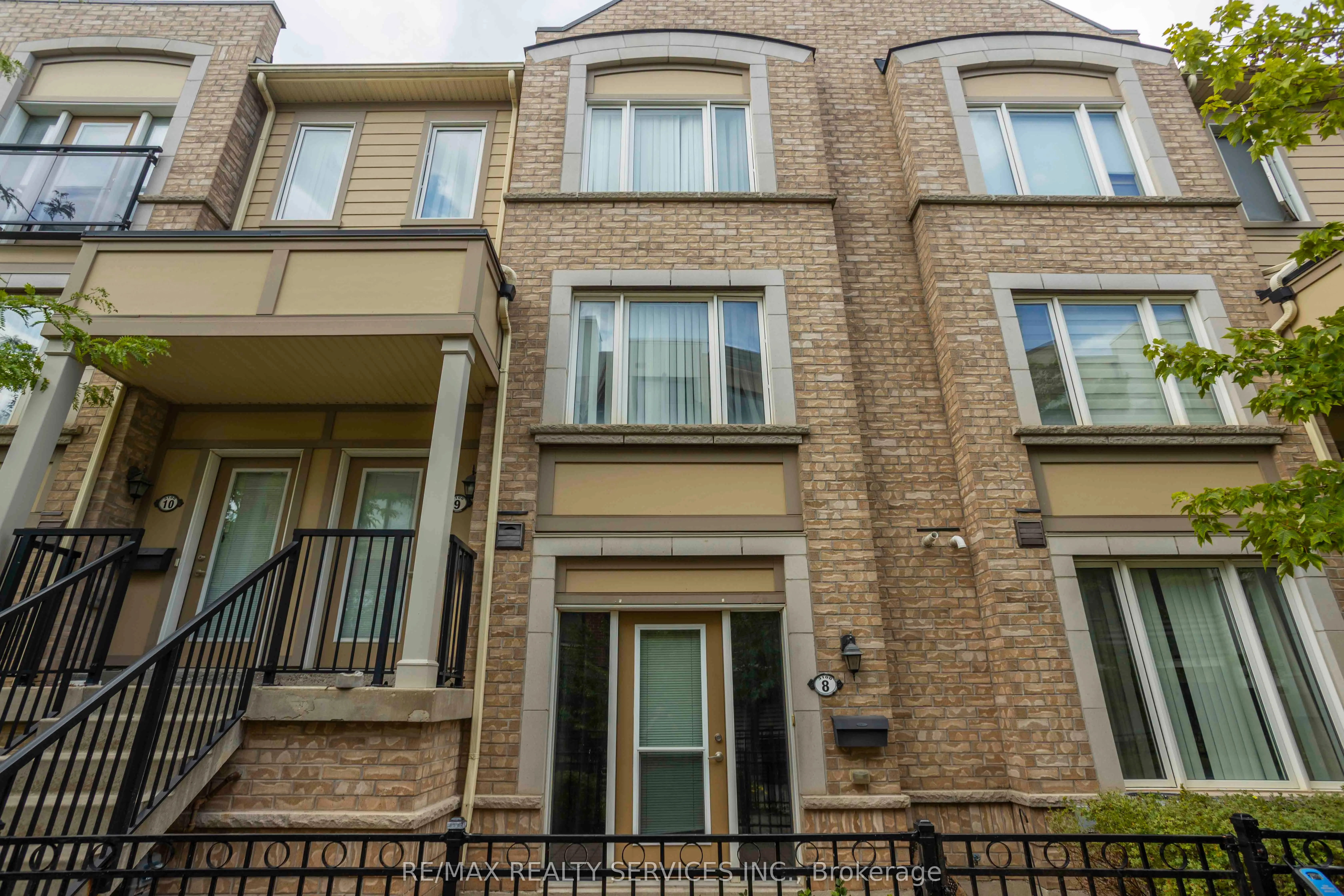 3100 Boxford Crescent, #8