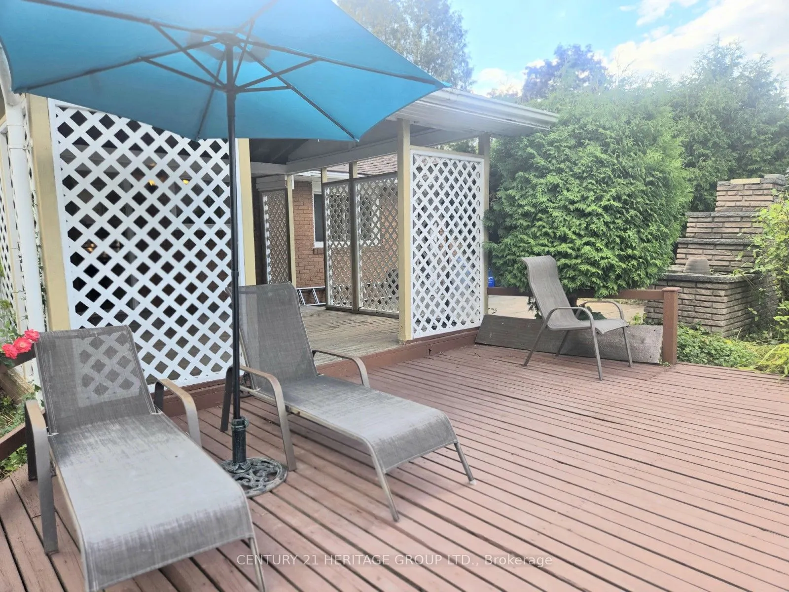 353 Cosburn Crescent