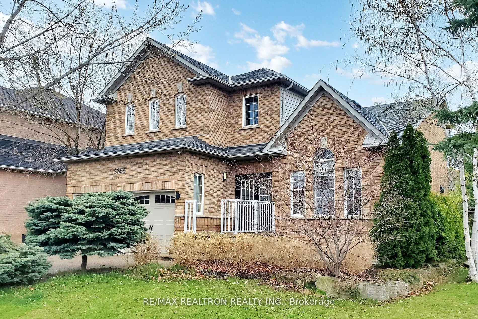 2355 Woodridge Way