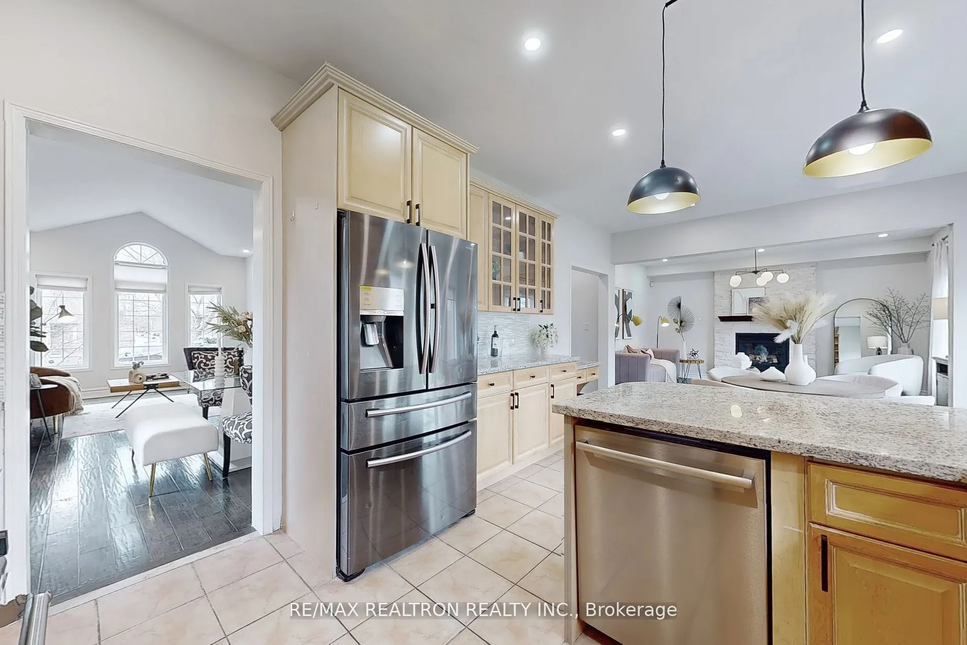 2355 Woodridge Way