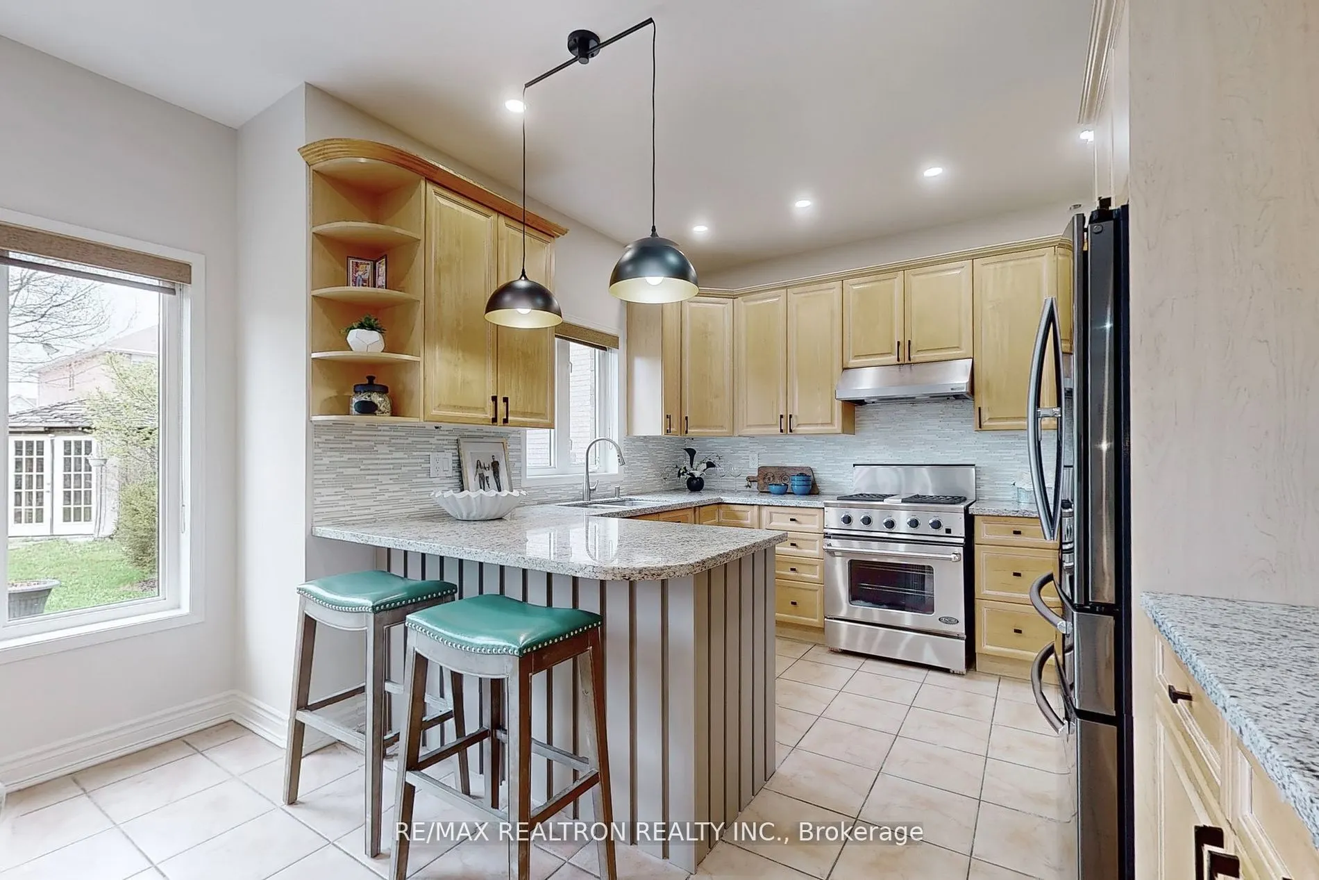 2355 Woodridge Way