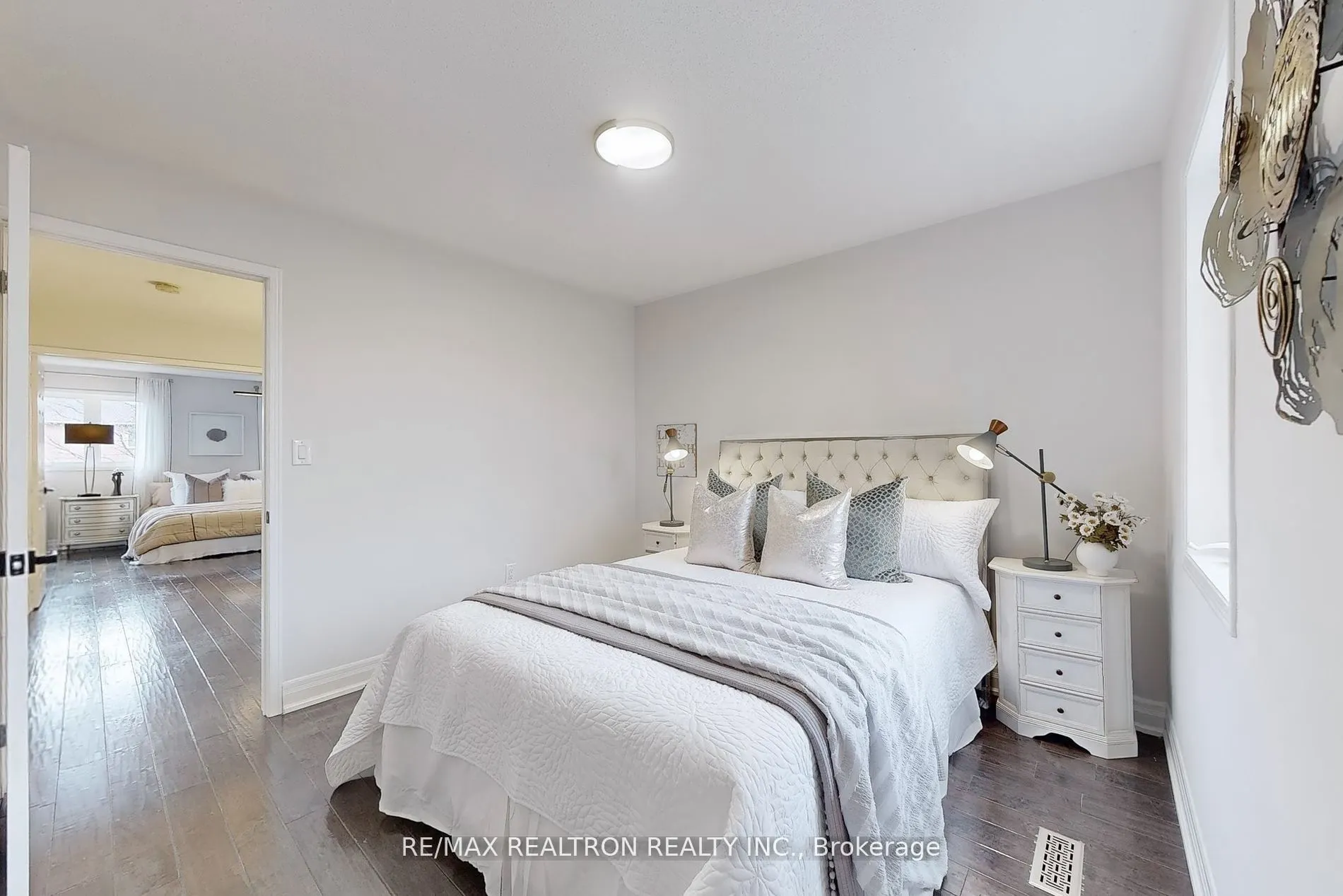 2355 Woodridge Way