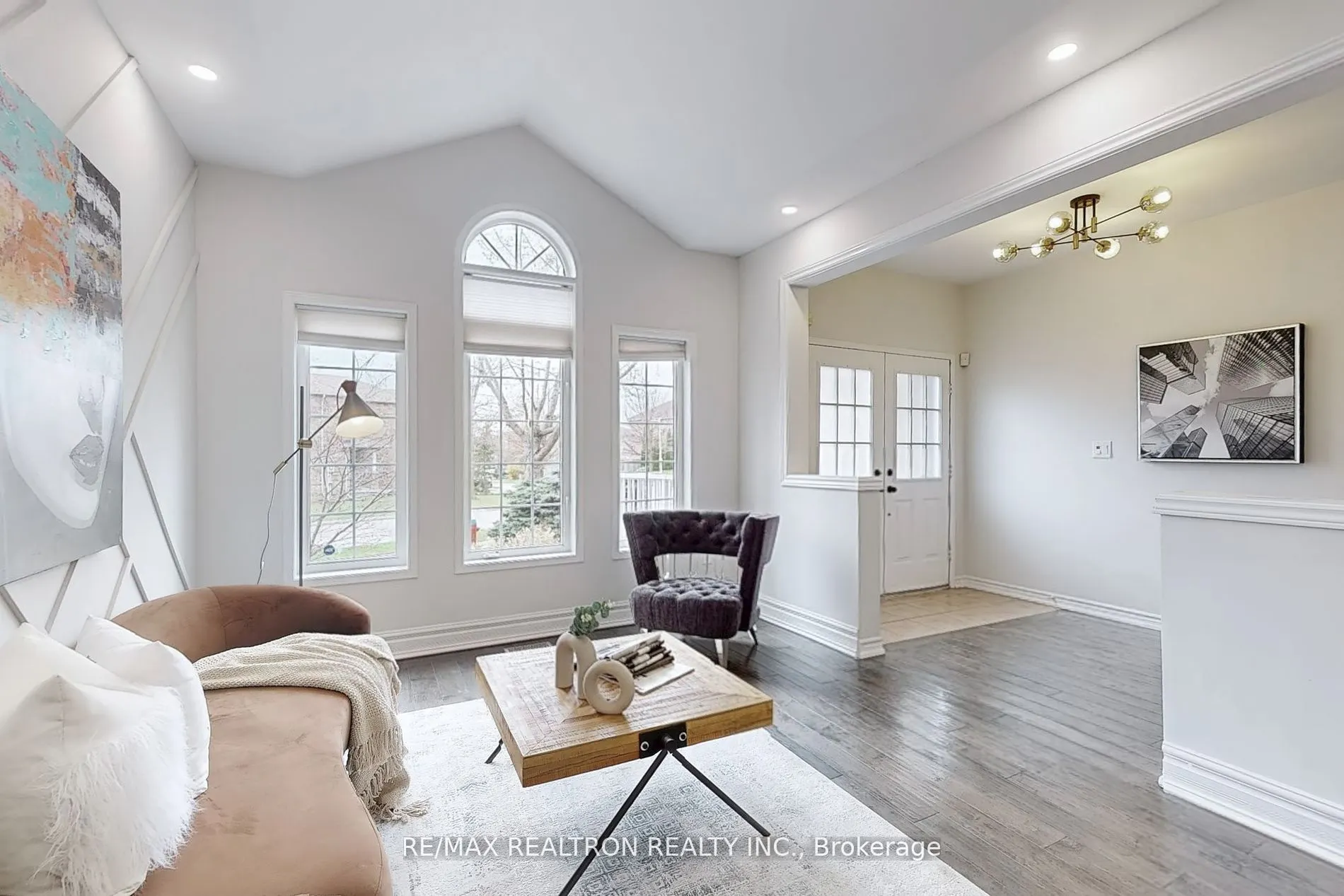 2355 Woodridge Way